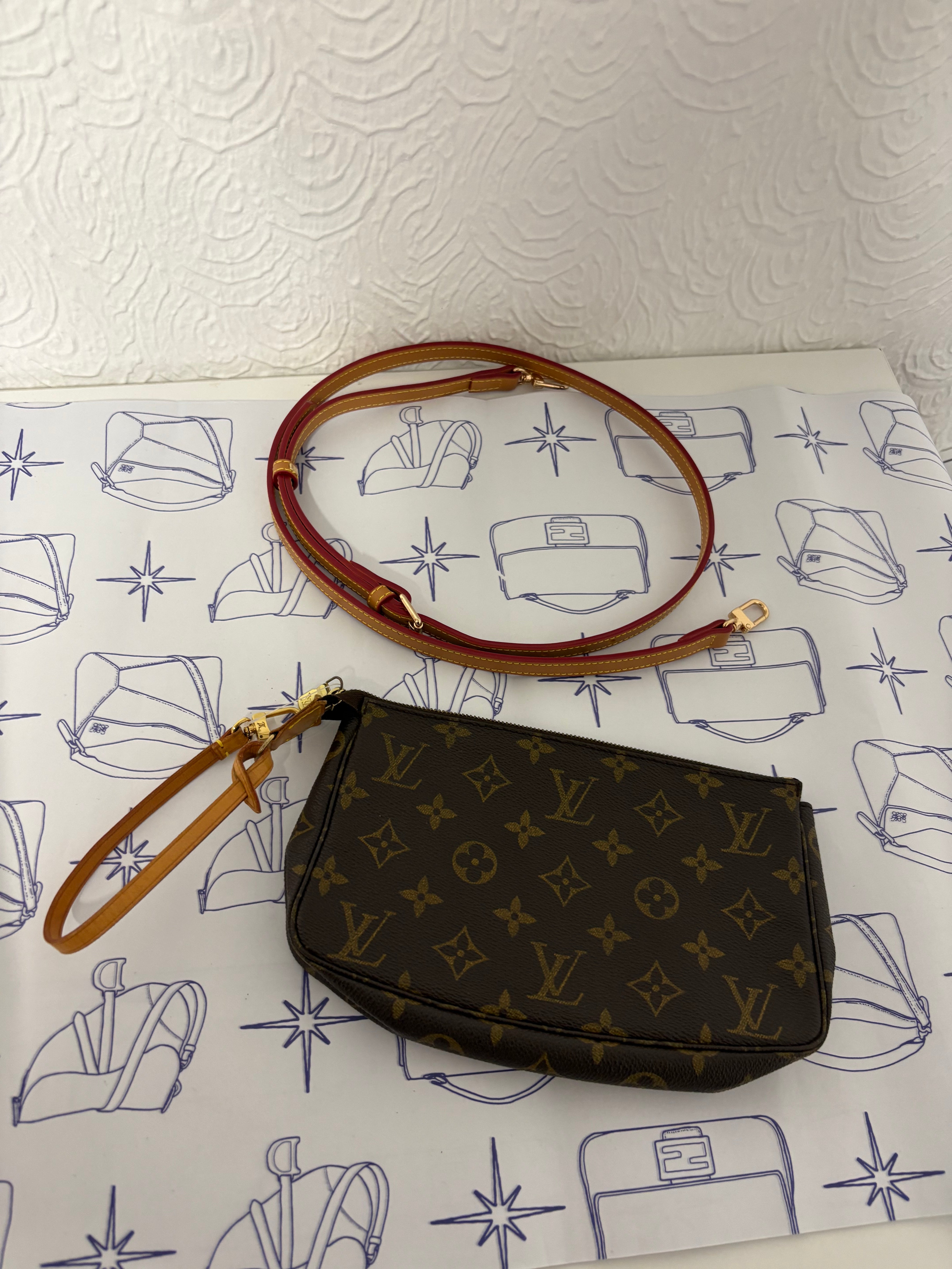 Louis Vuitton Pochette Accessoires con bandolera extra