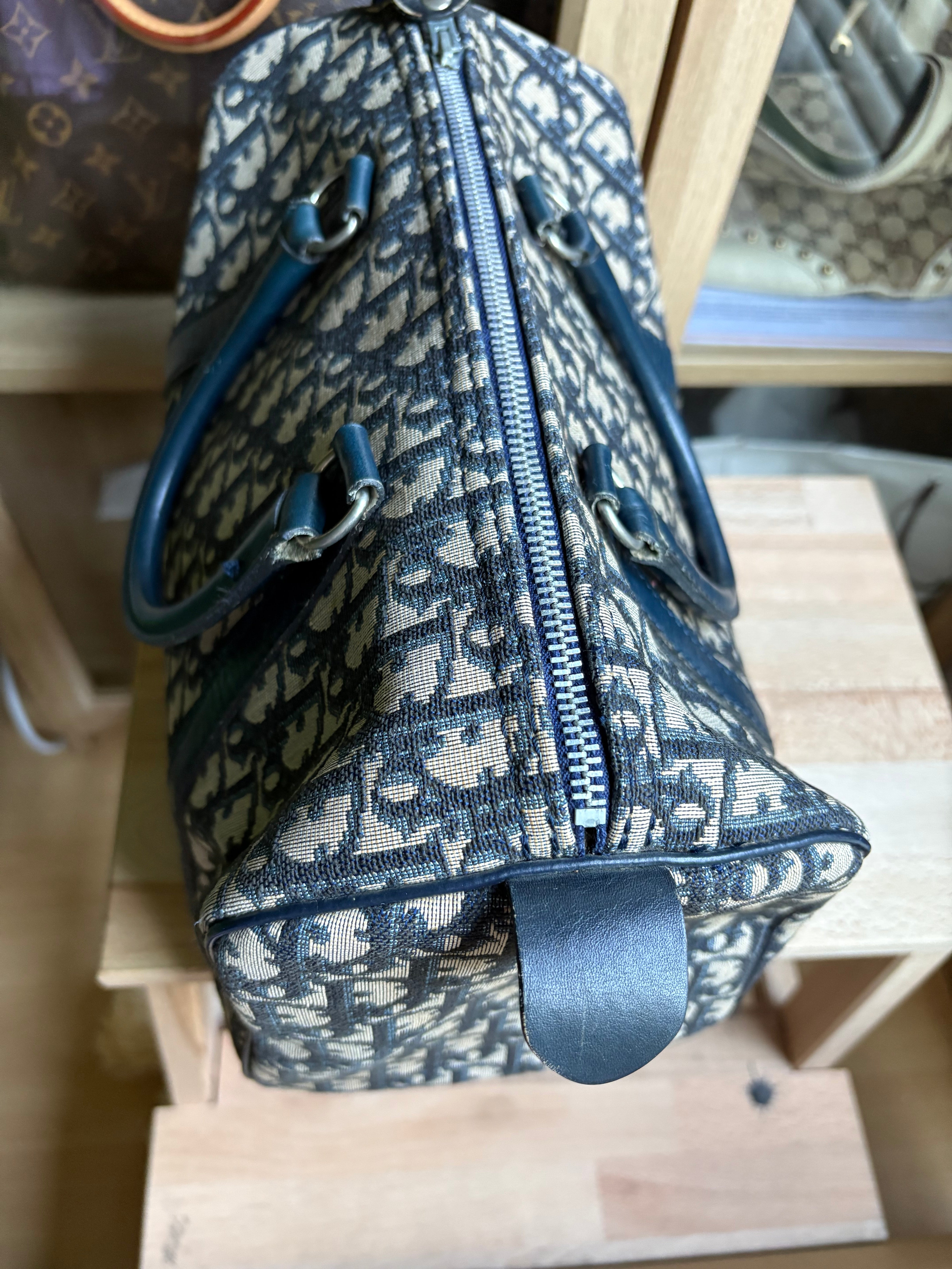 Bolso Dior Trotter Boston monograma Oblique azul marino – Talla 30