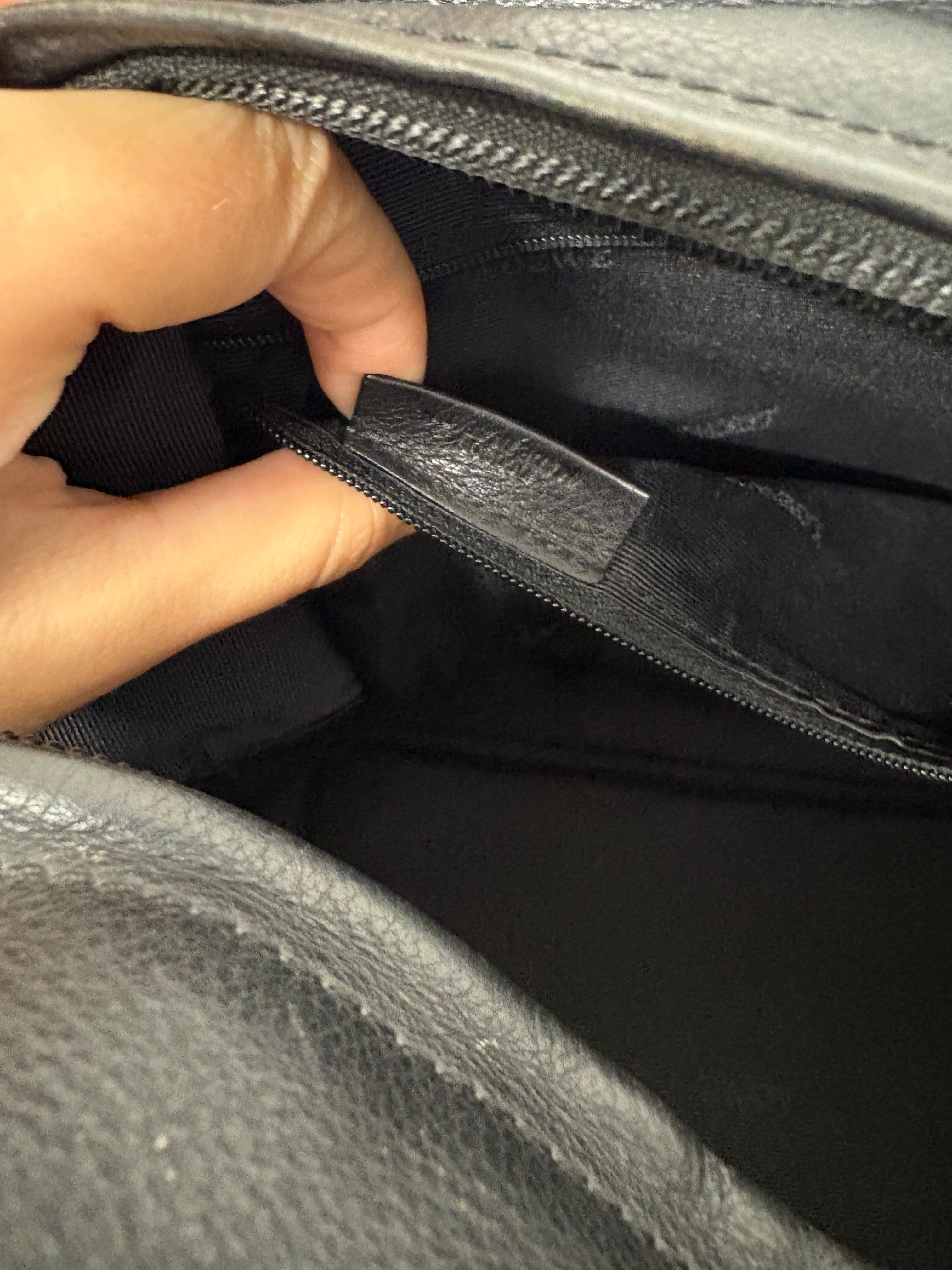 Loewe Amazona 36 Piel Negra Herrajes Plata