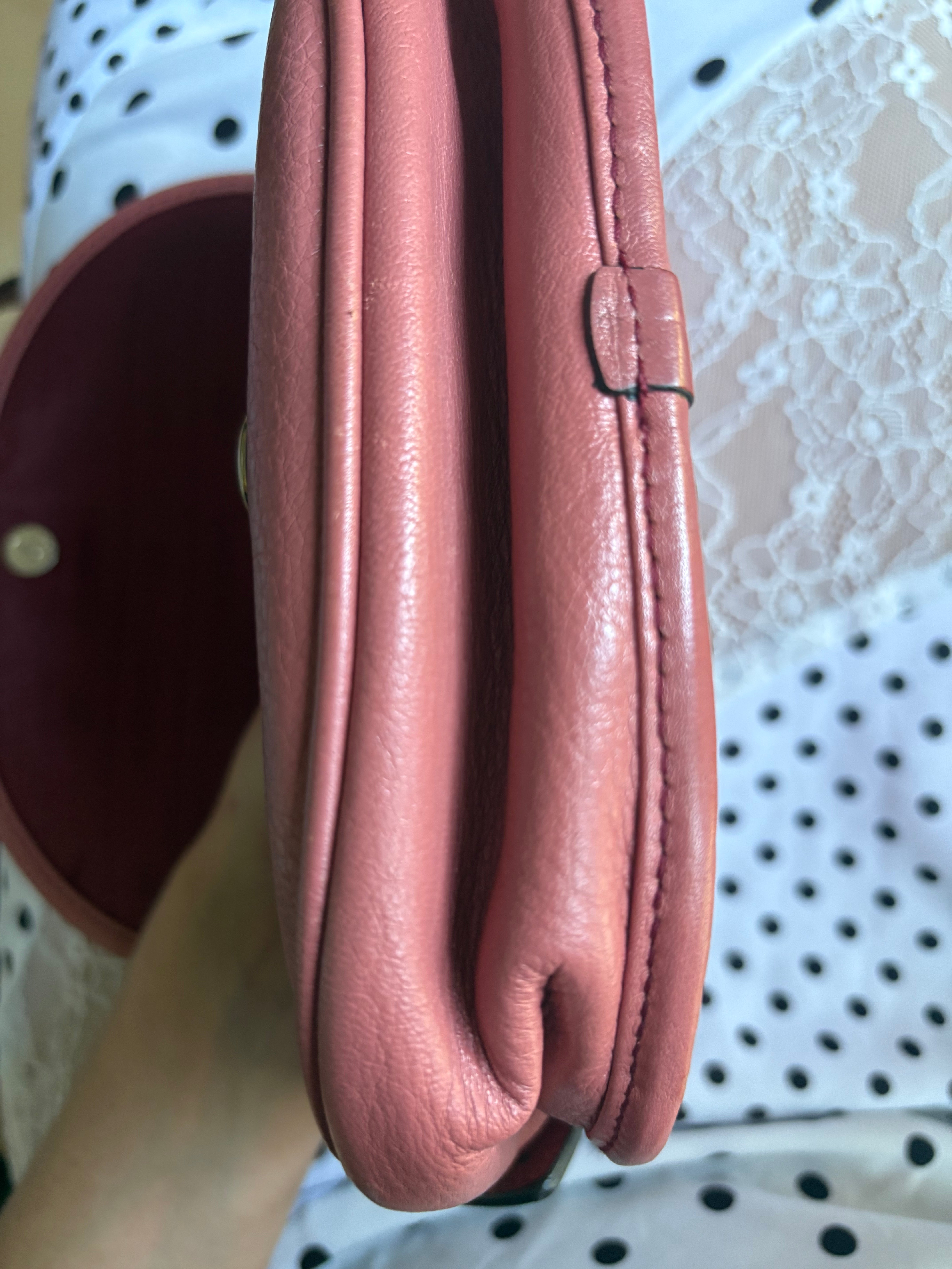 Loewe Heritage Bandolera Rosa