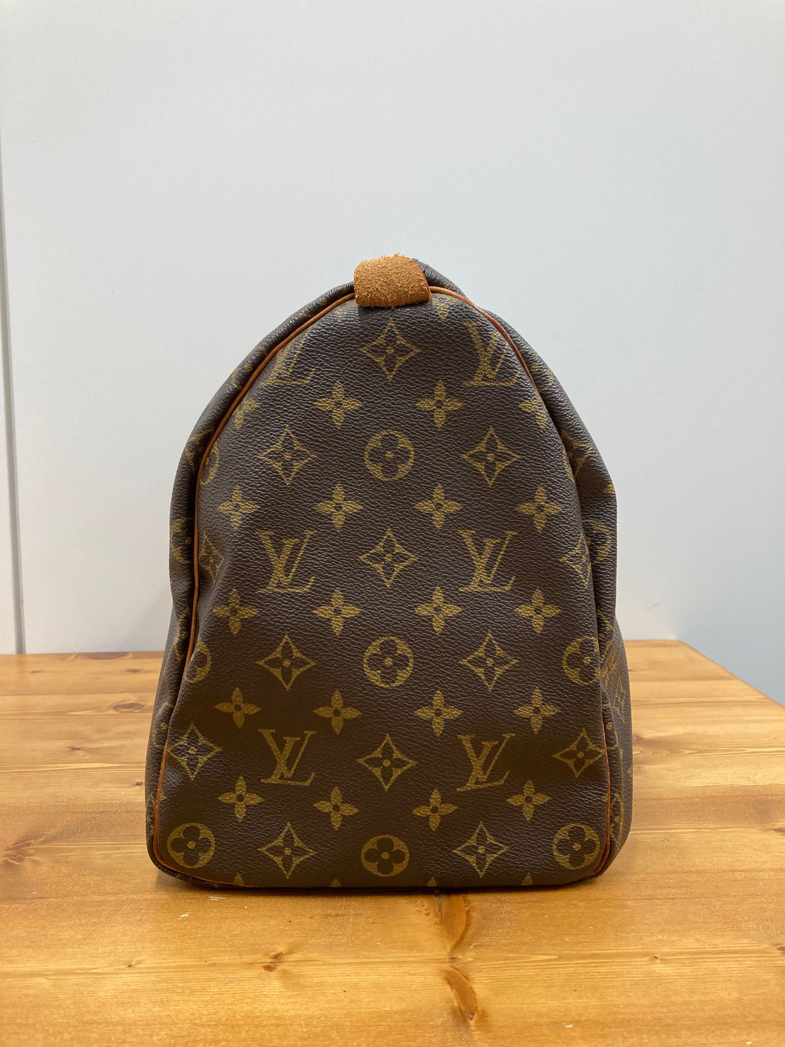 Louis Vuitton speedy 40 canvas monogram