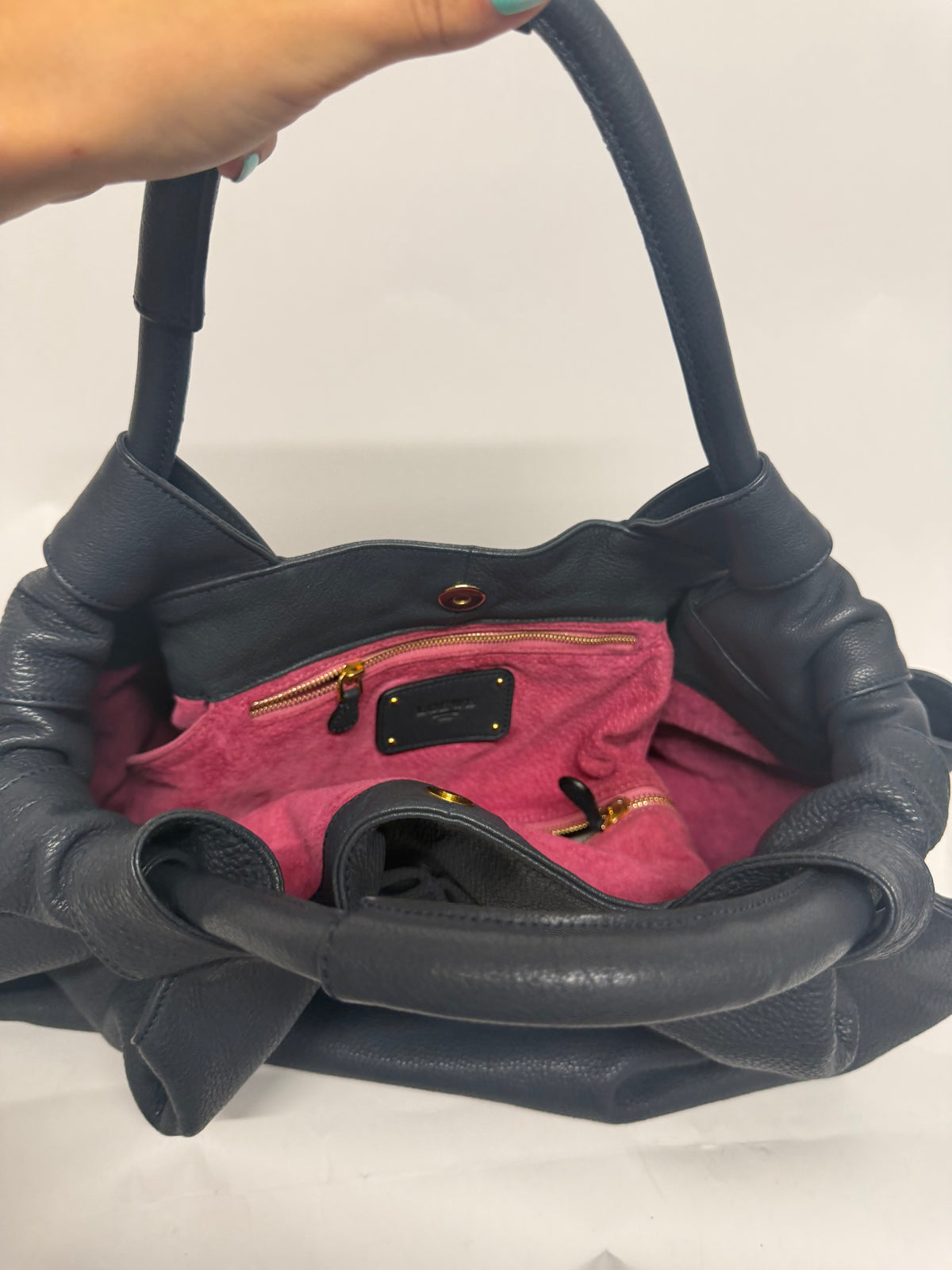 Loewe Aire Grande Piel Granulada Azul Marino