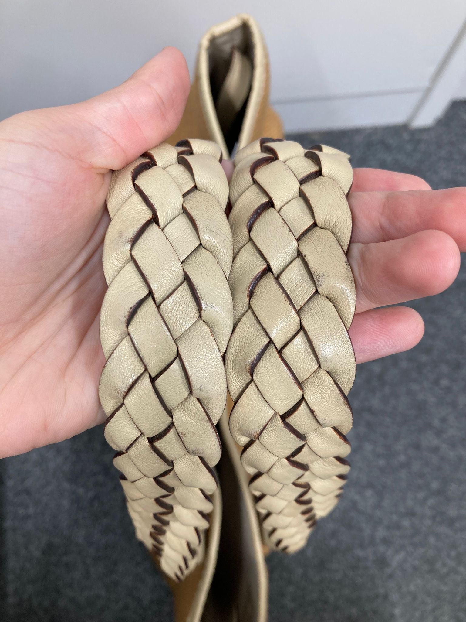 Gucci Horsebit Tote Bag en rafia y piel beige trenzada