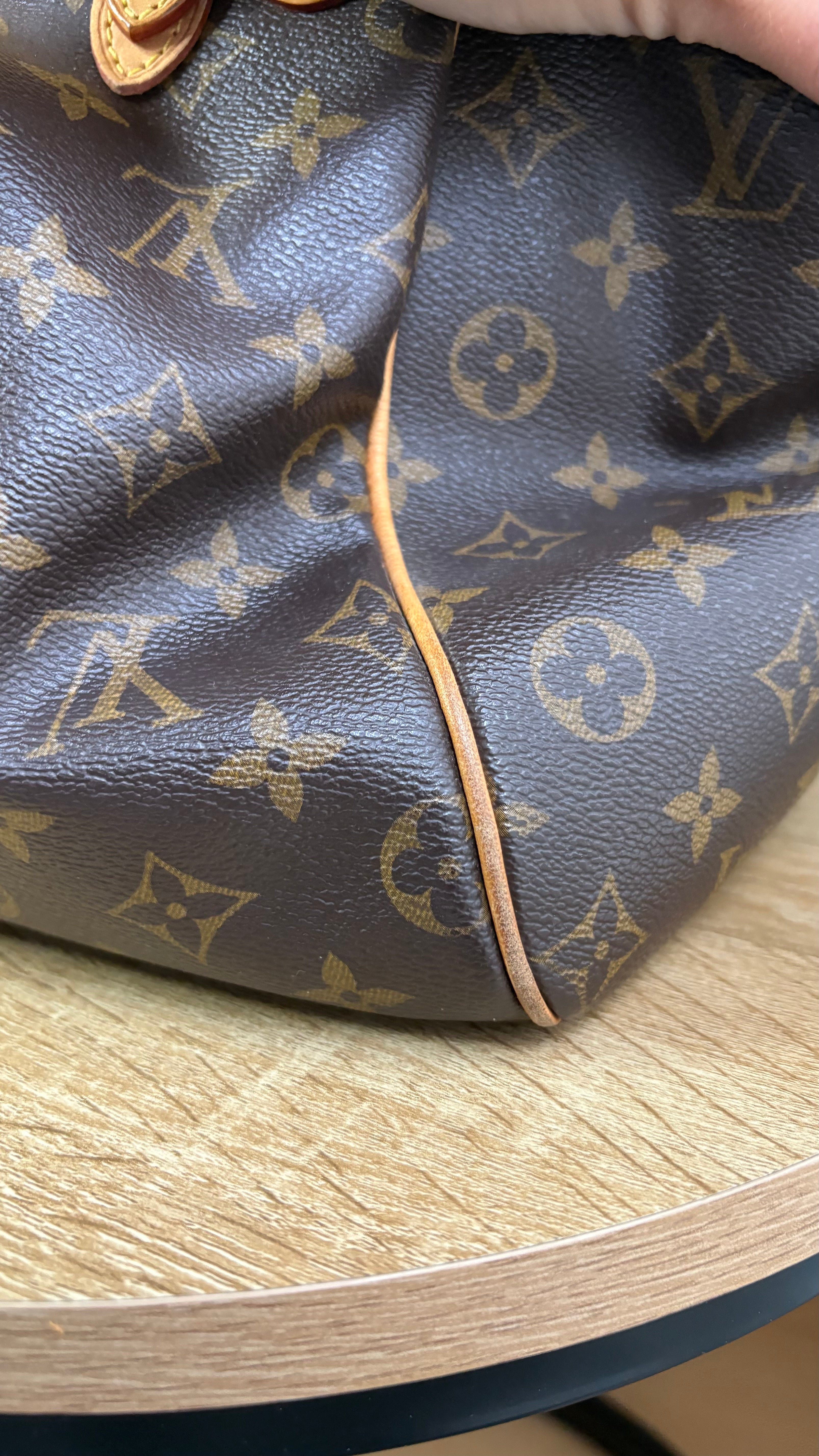 Louis Vuitton Tivoli MM