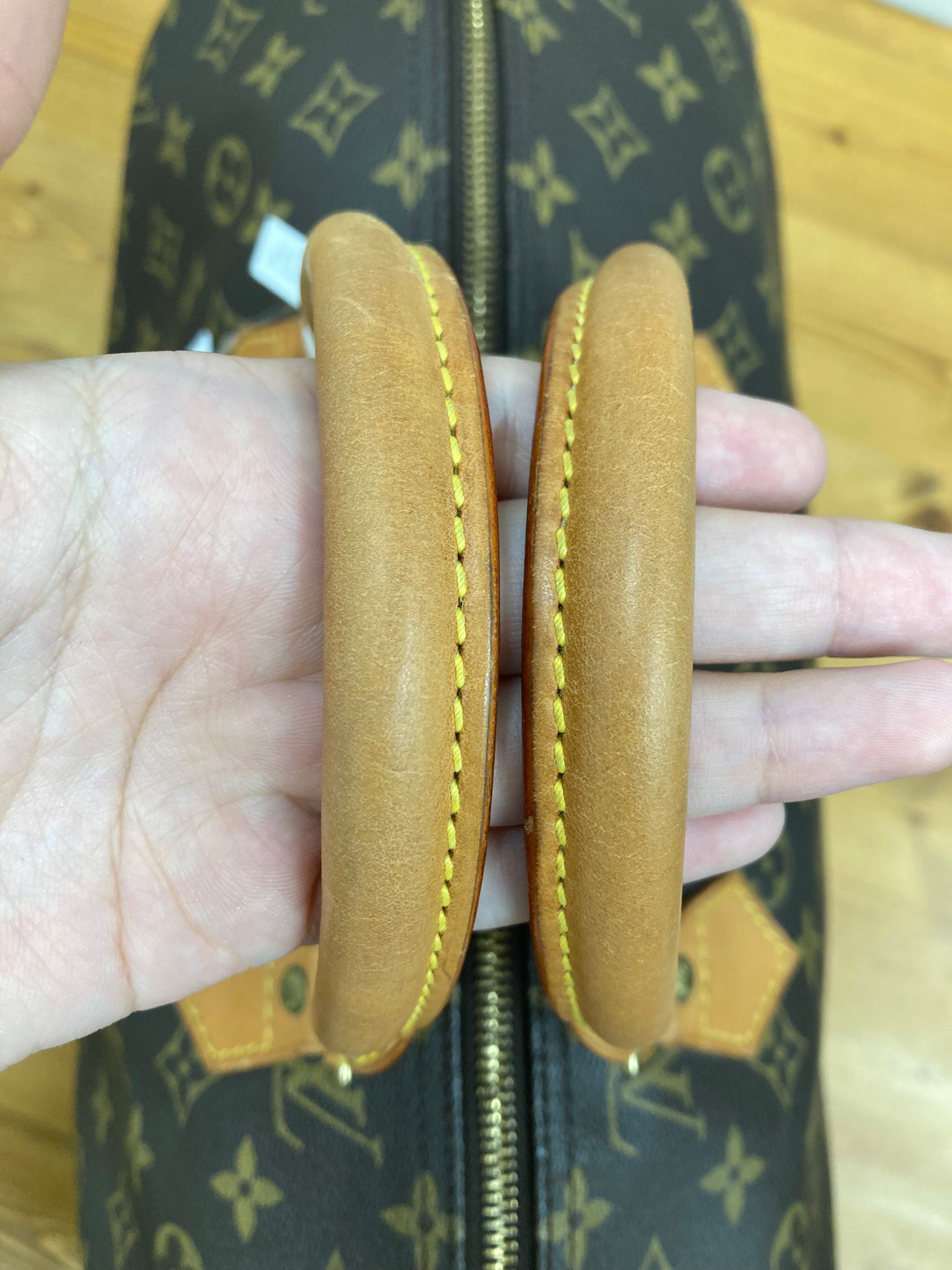 Louis Vuitton speedy 40 canvas monogram