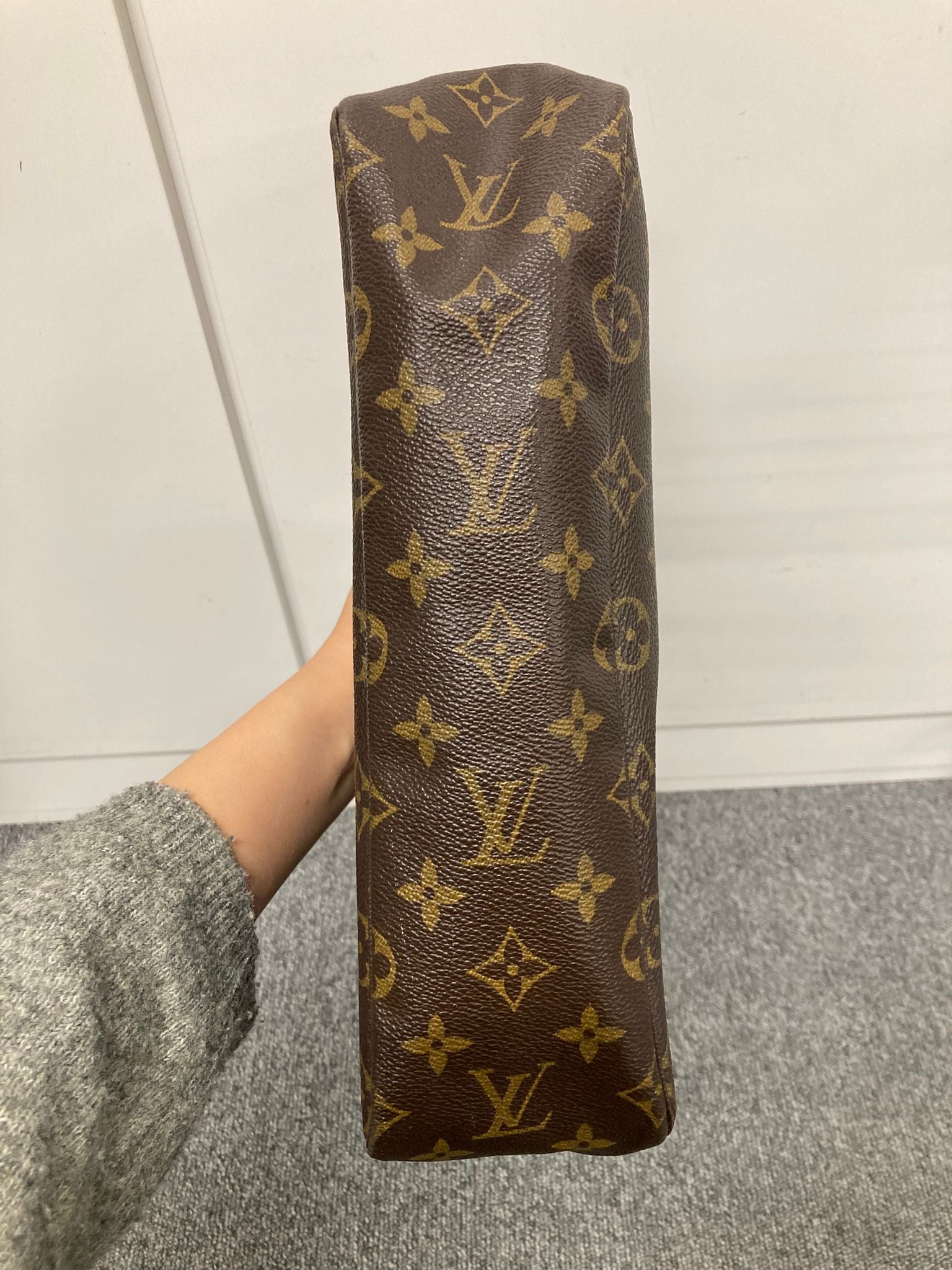 Louis Vuitton Trousse Toilette 28 Monogram