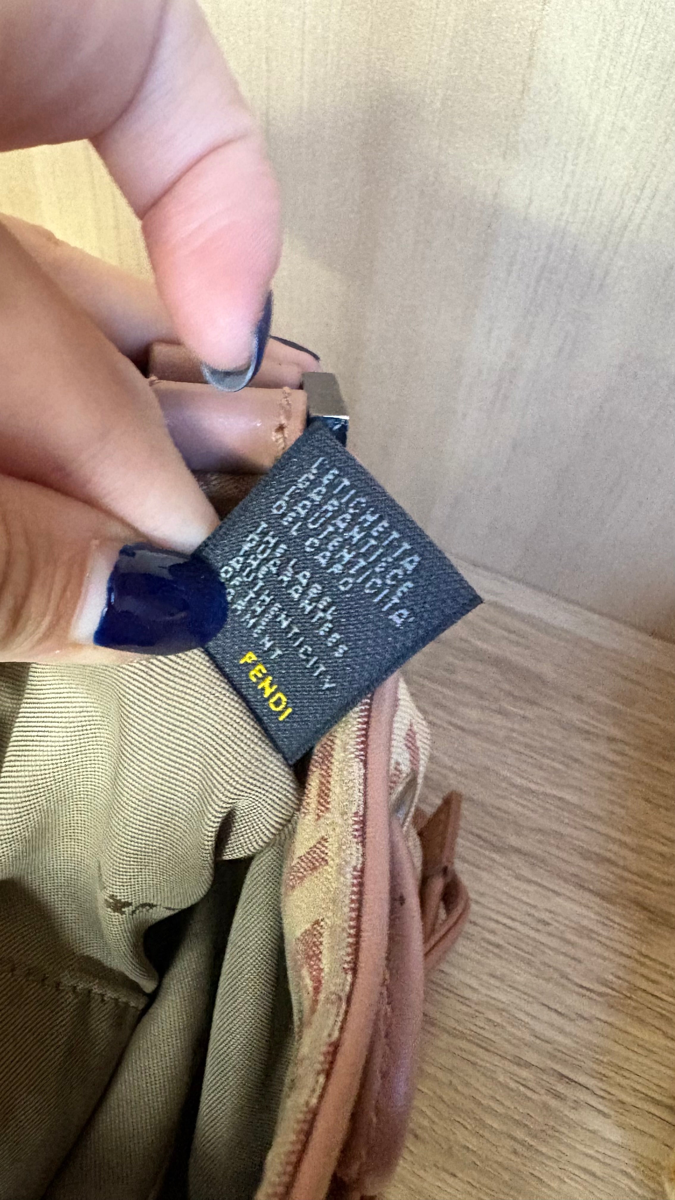 FENDI baguette rosa