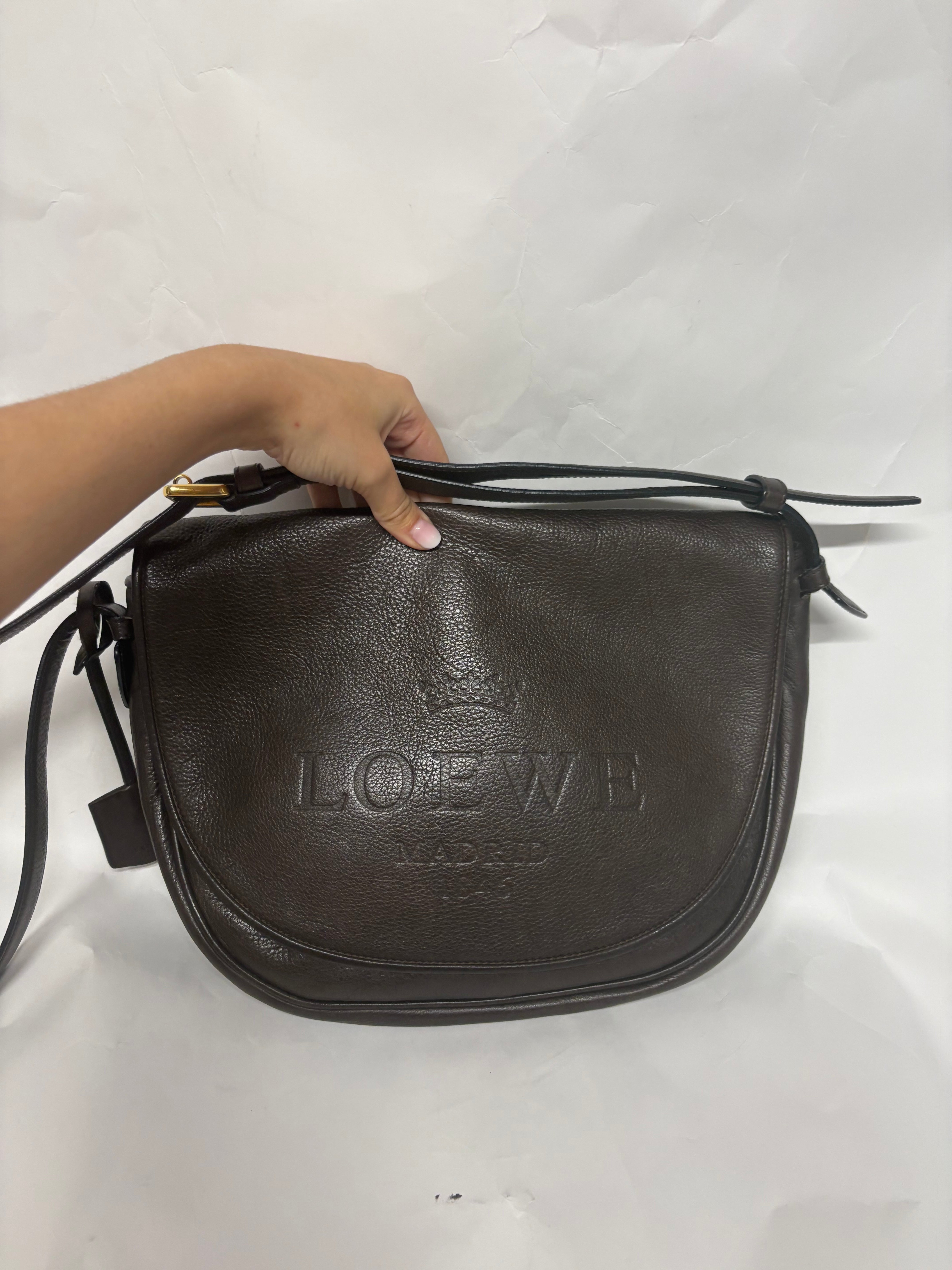 Loewe heritage bandolera marrón chocolate