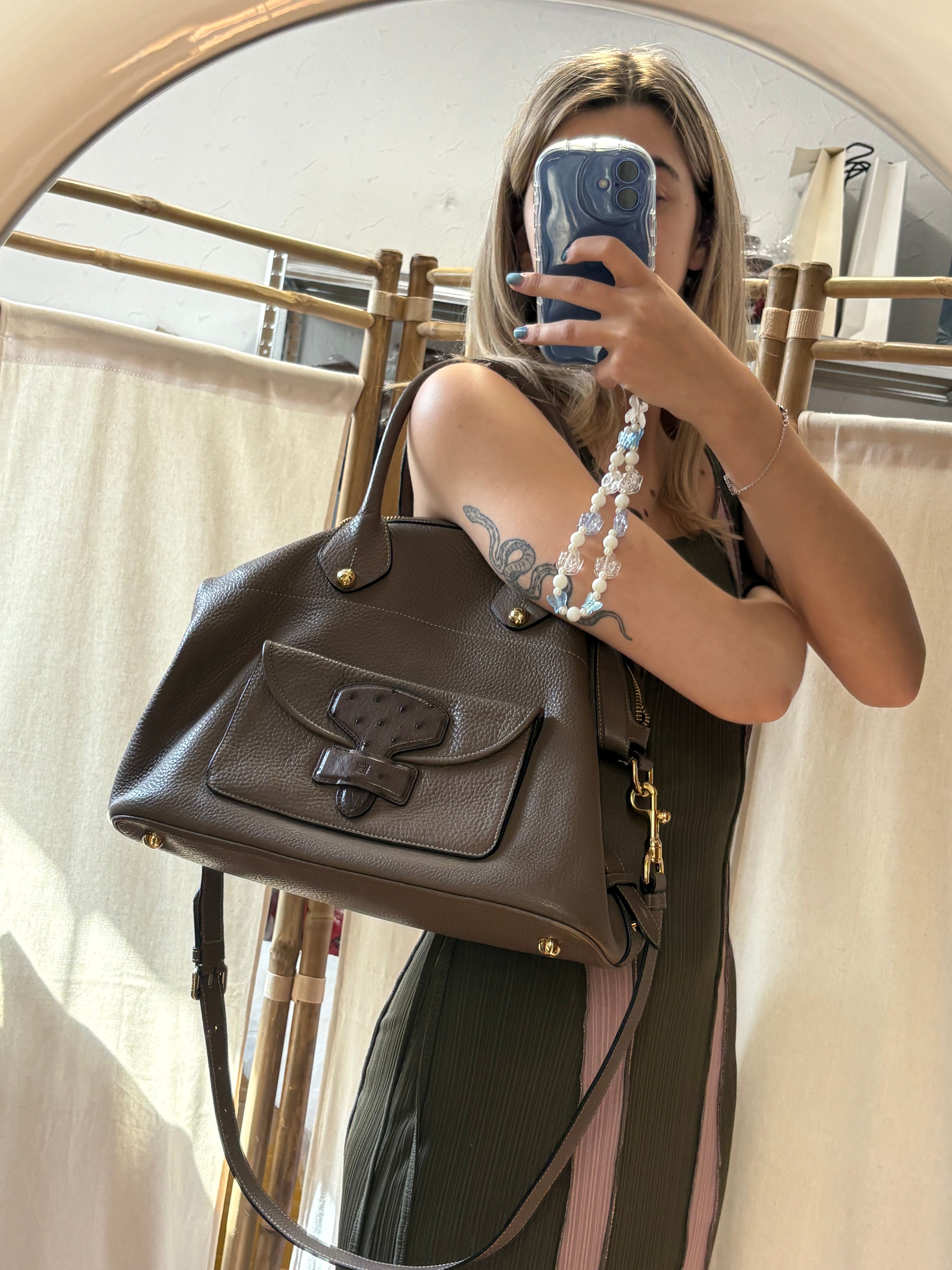 LOEWE Boston Bag Ostrich Pocket Edition grande camel