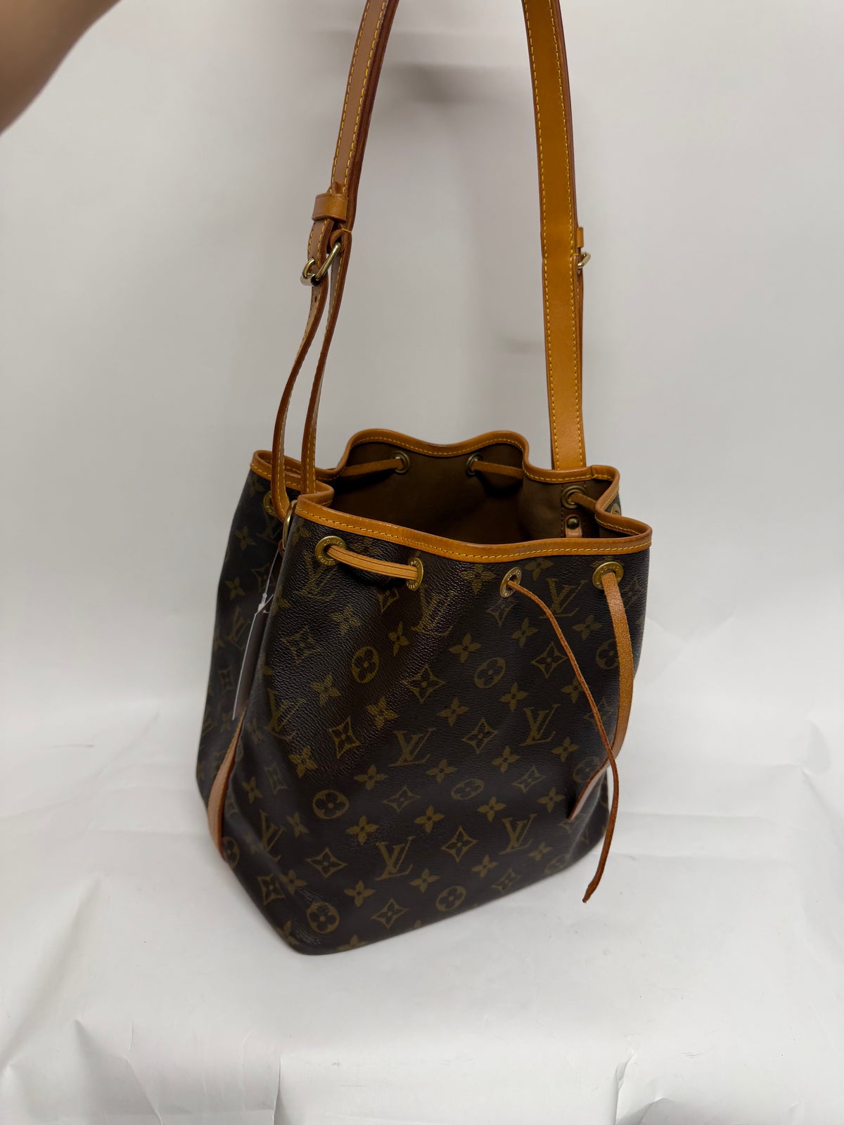 Louis Vuitton Petit Noé Monogram