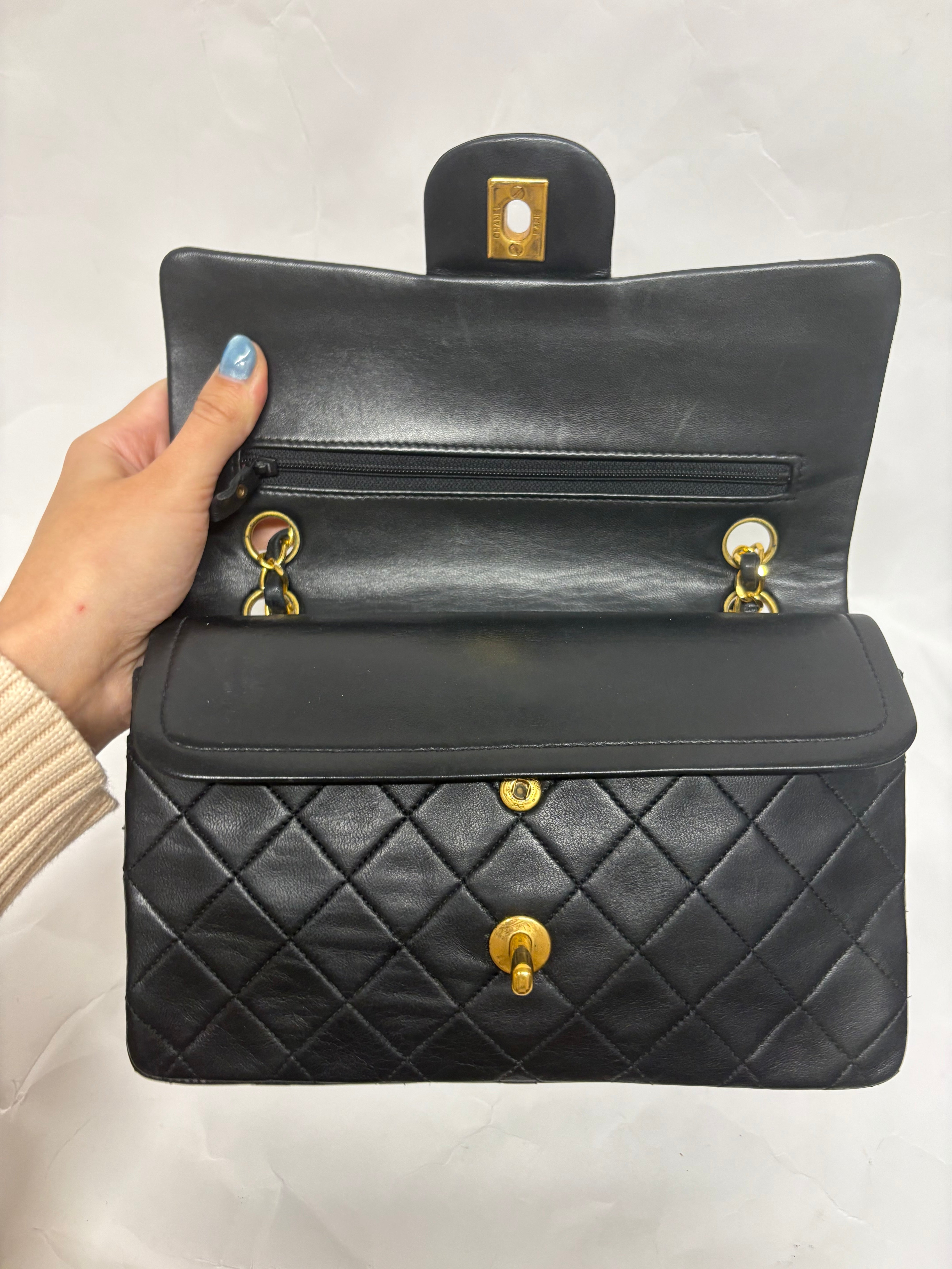 Chanel Timeless Matelassé 23 Double Flap negro serie 1
