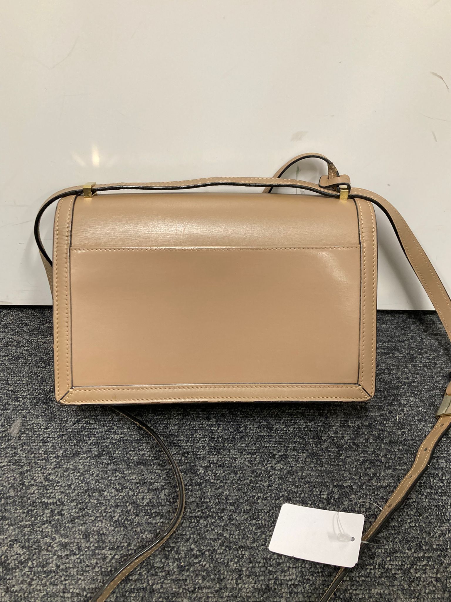 Loewe Barcelona bandolera beige