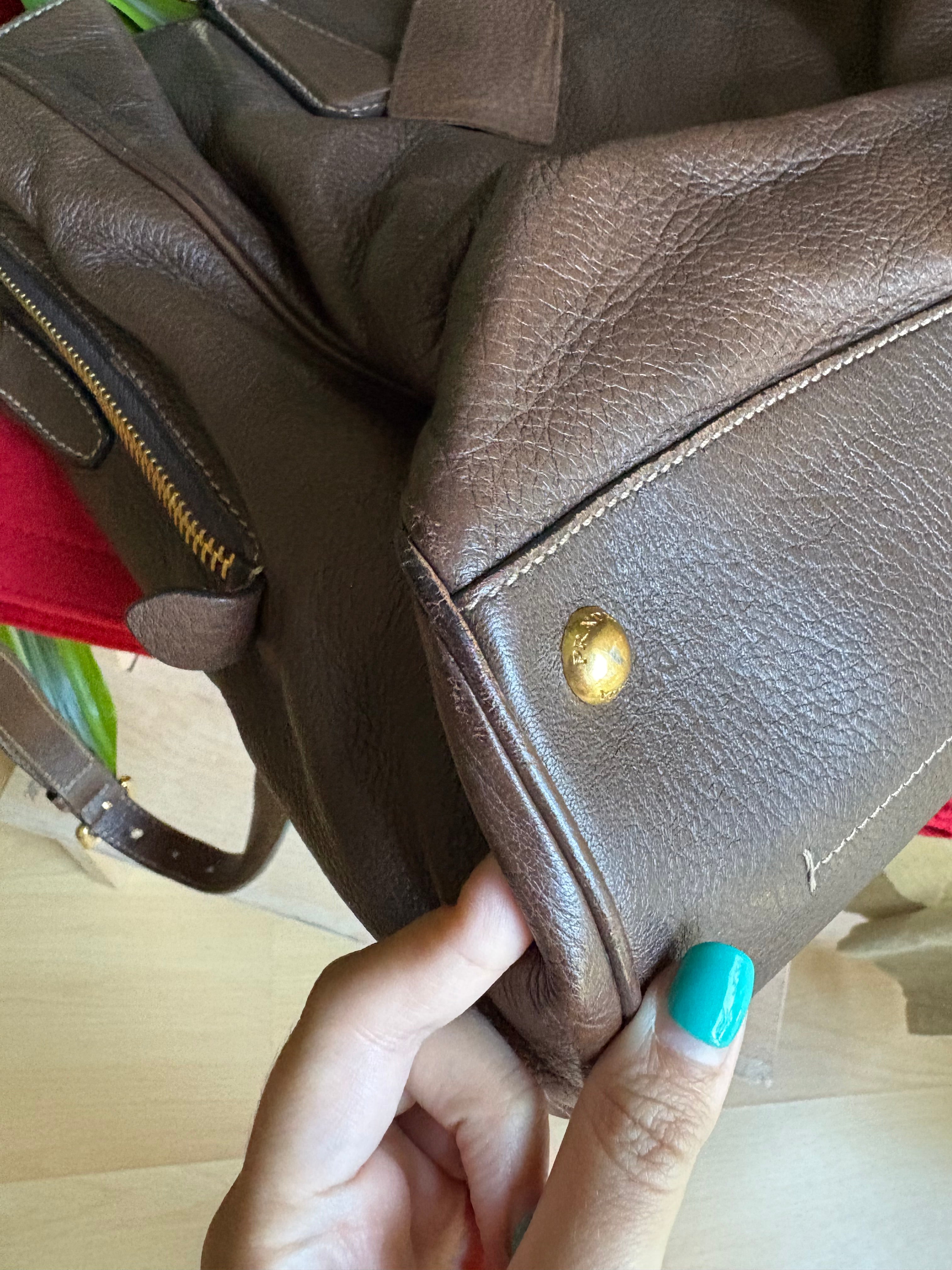 Prada Tote marrón en cuero con bandolera