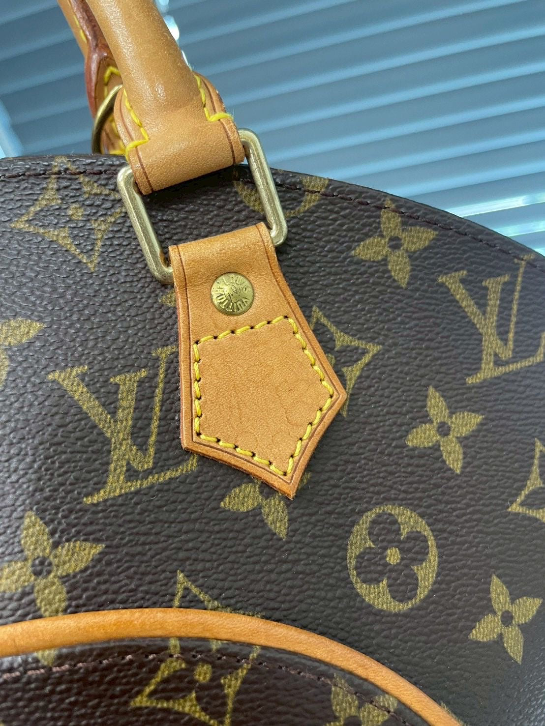 Louis Vuitton Ellipse MM Monogram