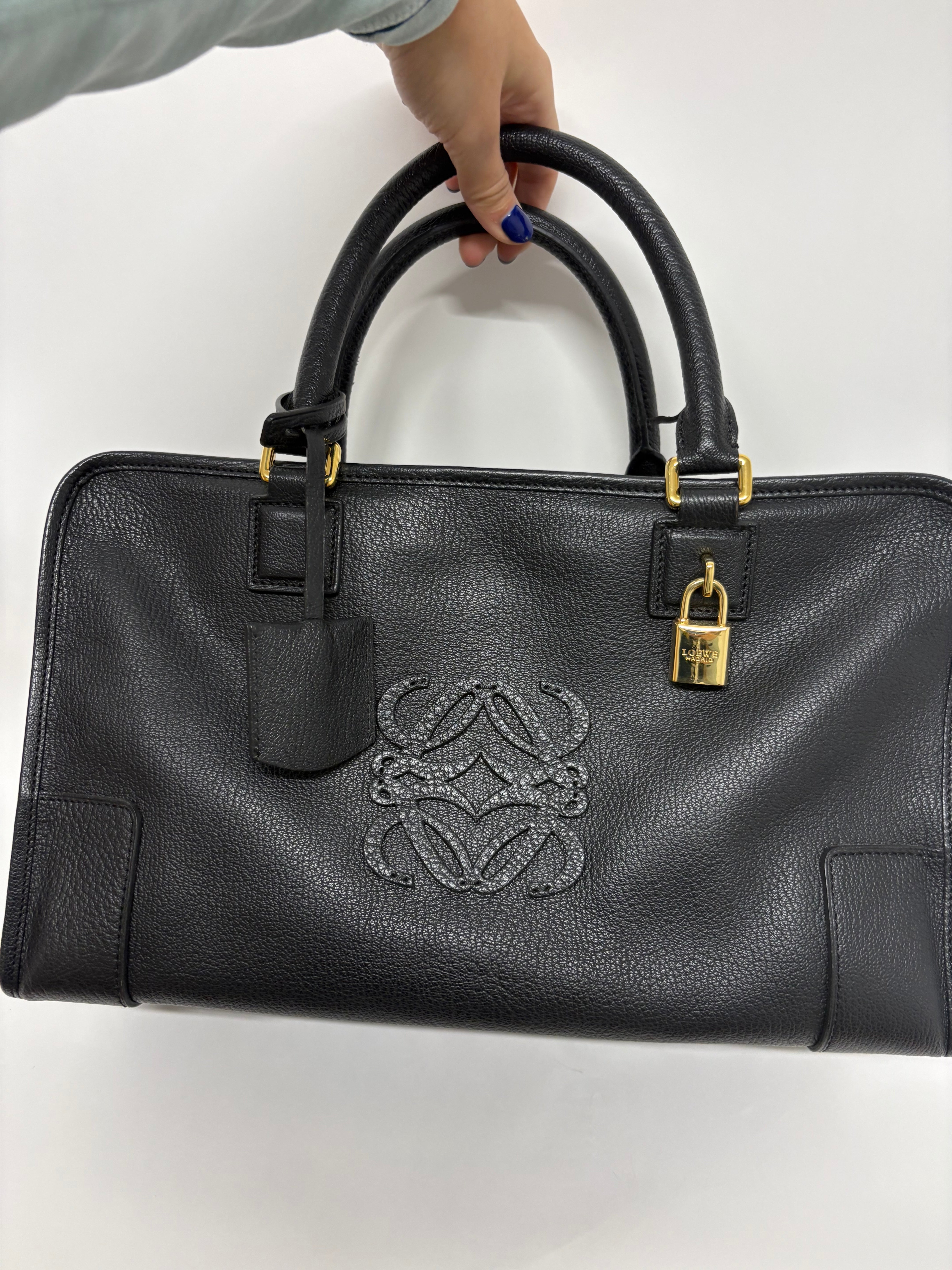 Loewe amazona negro 35