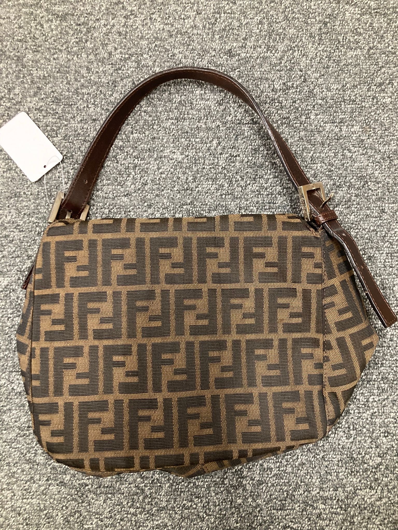 Fendi Zucca hombro con doble solapa – Monograma marrón