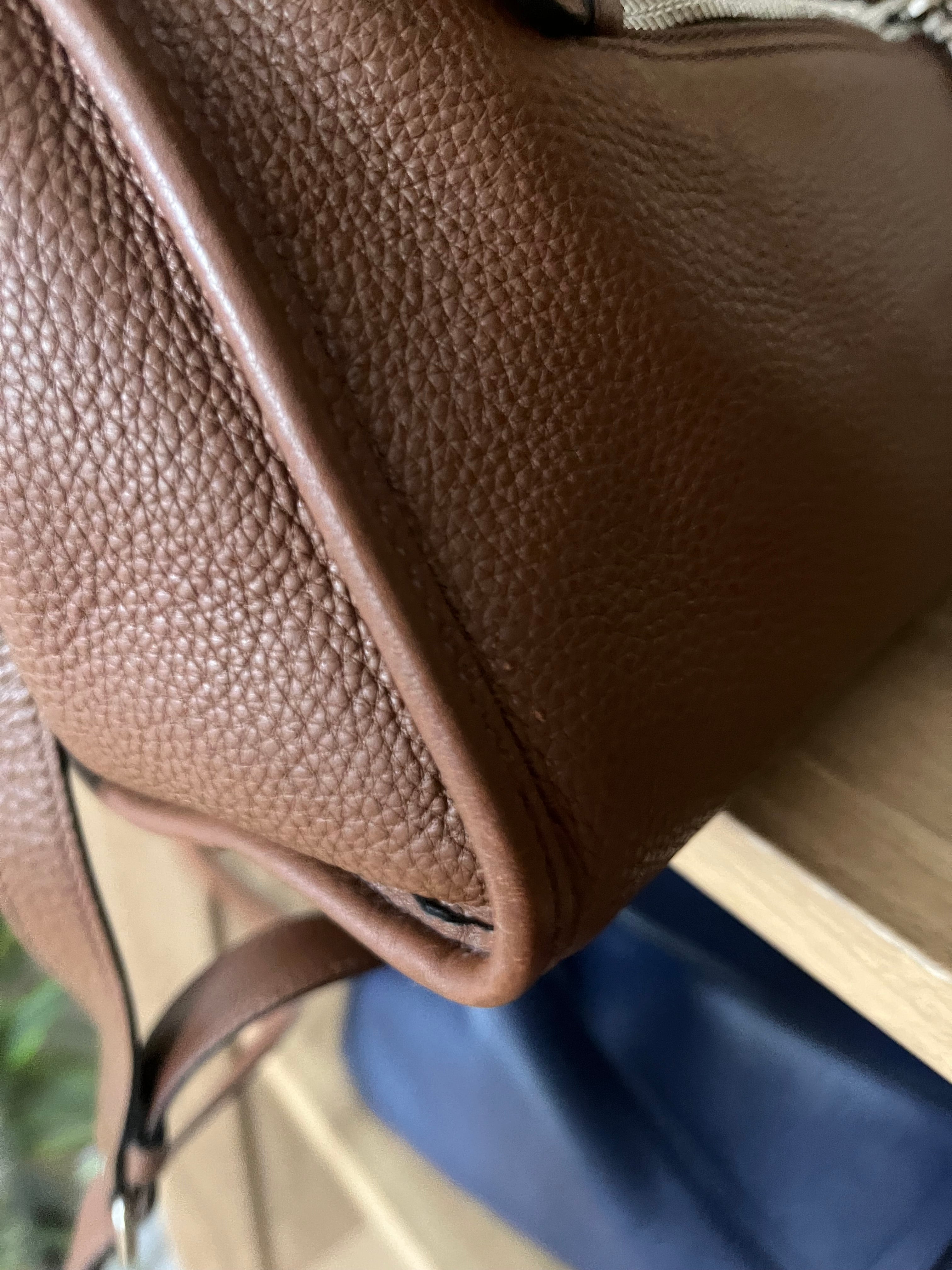 Prada bandolera marrón