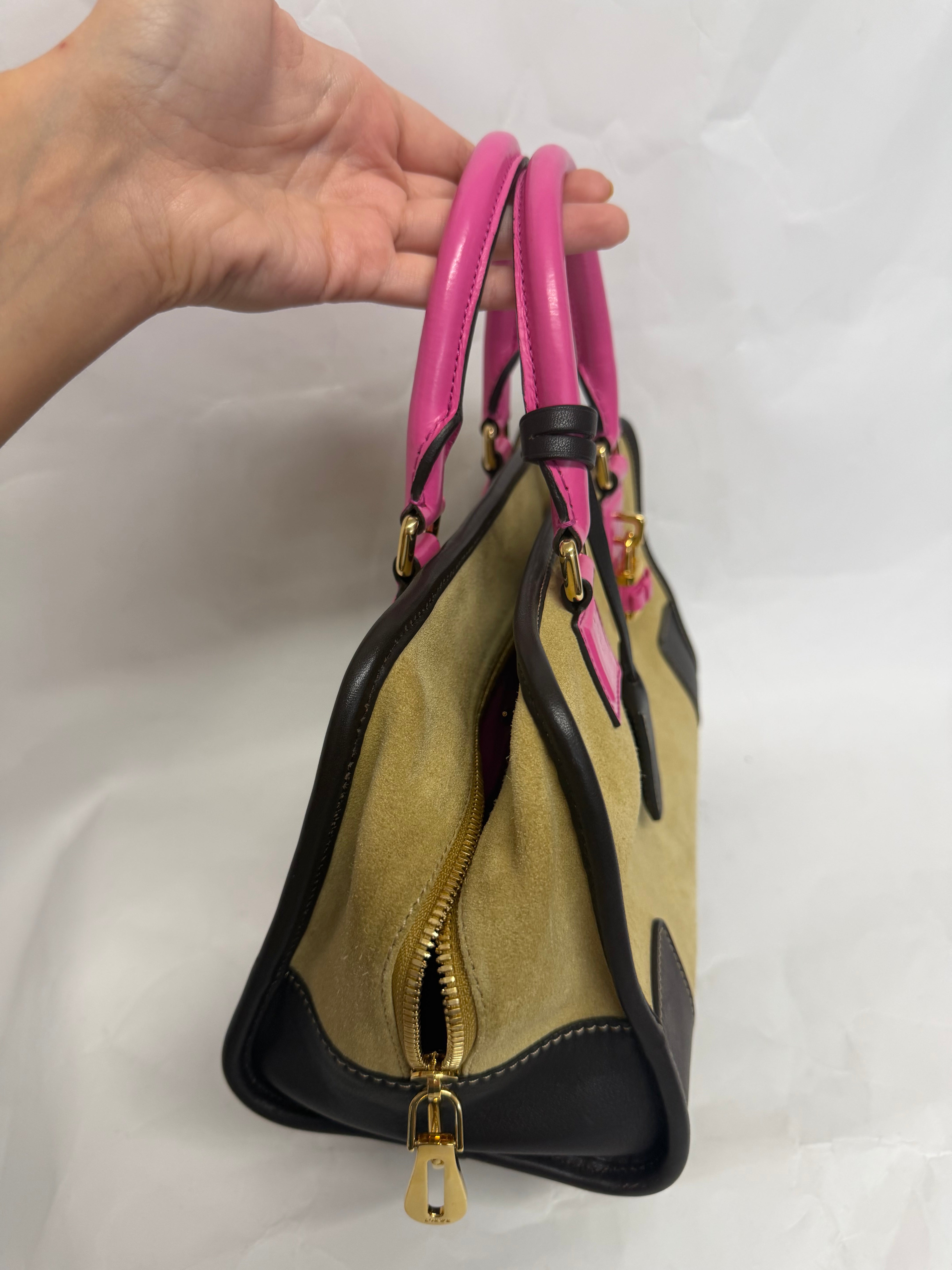 Loewe Amazona 28 Ante Oro Rosa Edición Especial asas rosas