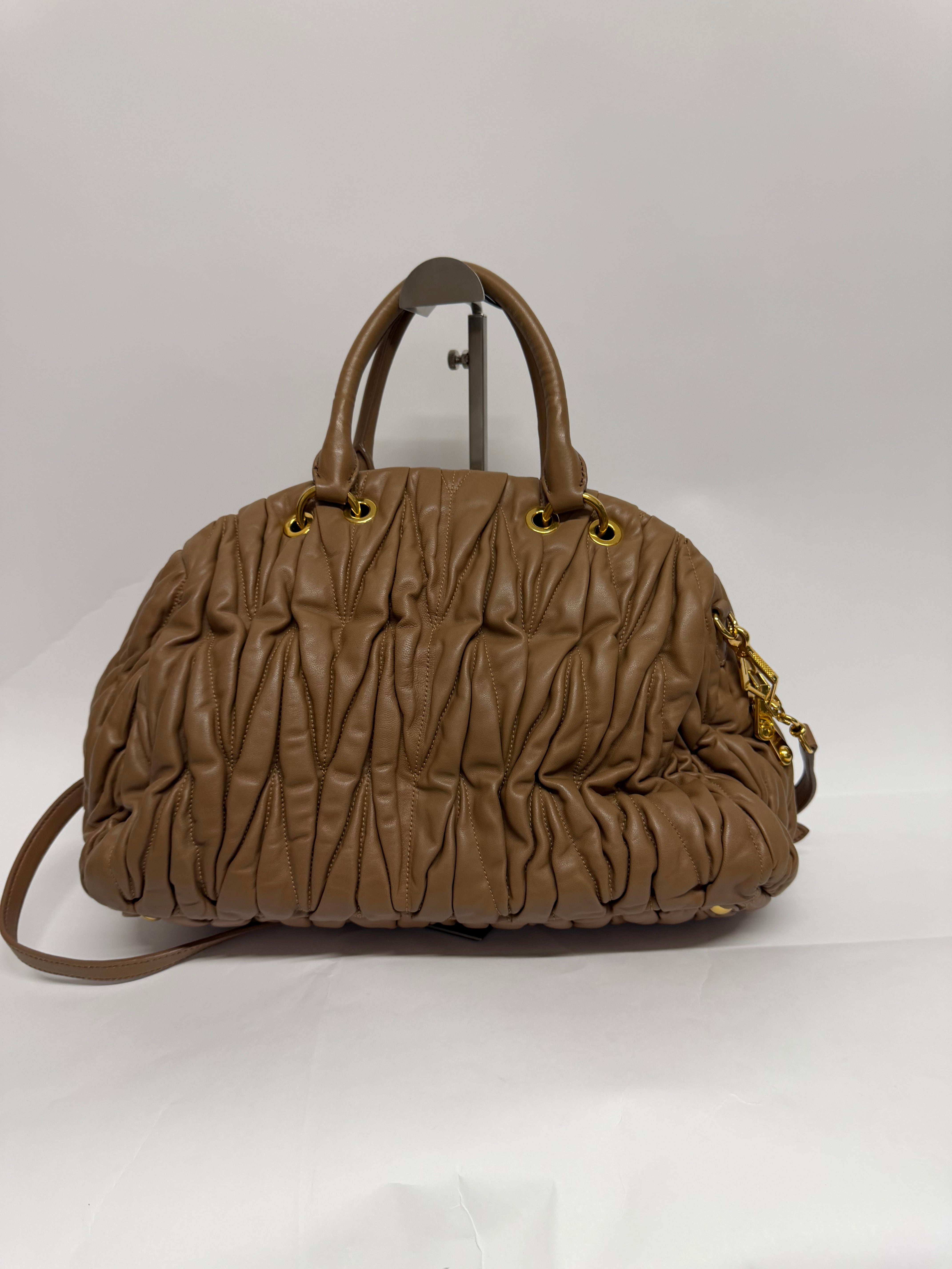 Miu Miu Matelasse 2way Shoulder Bag Marrón