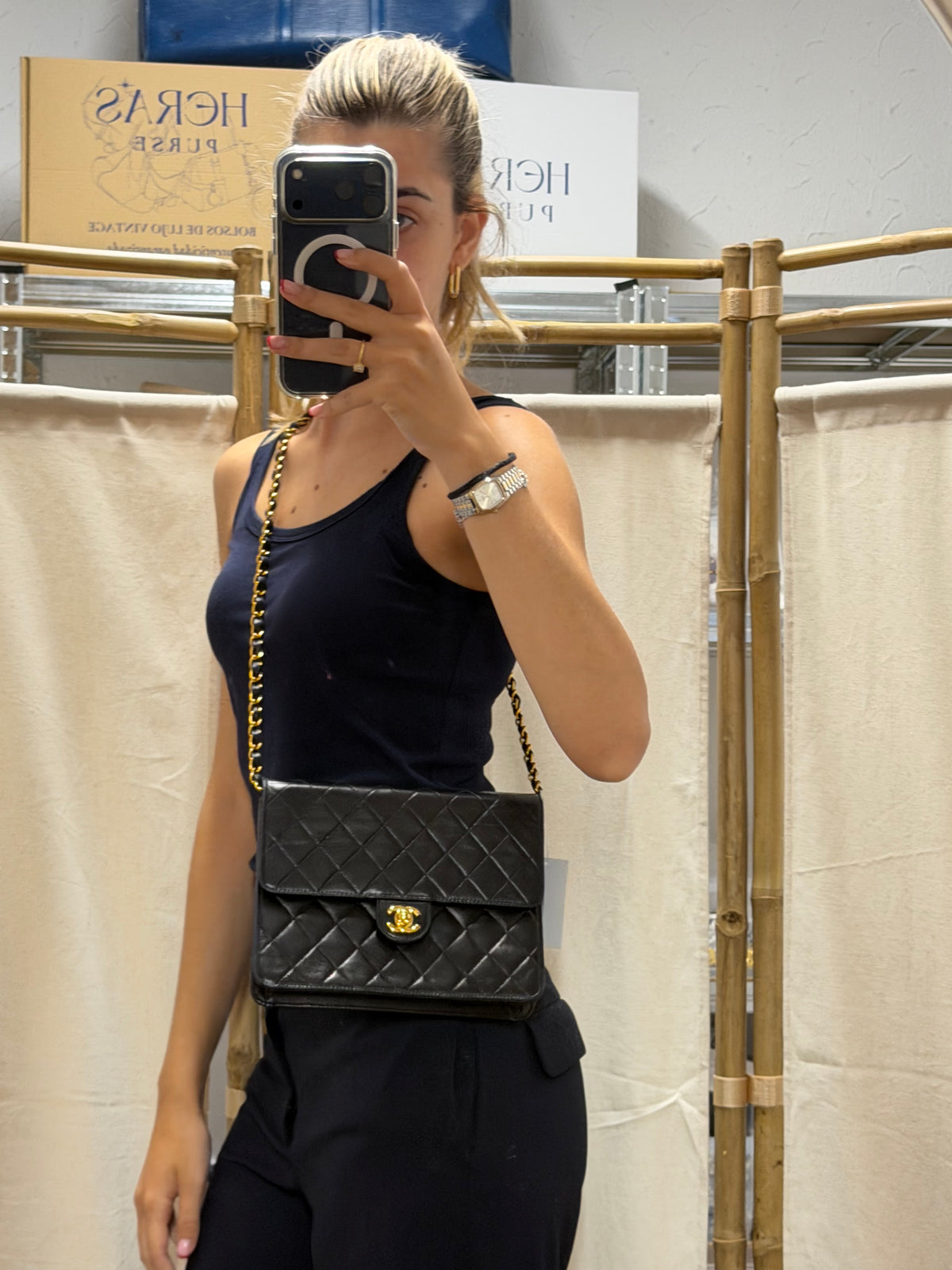 Chanel Single Flap Pequeño Piel de Cordero Negra · Cierre Clásico · Serie 7