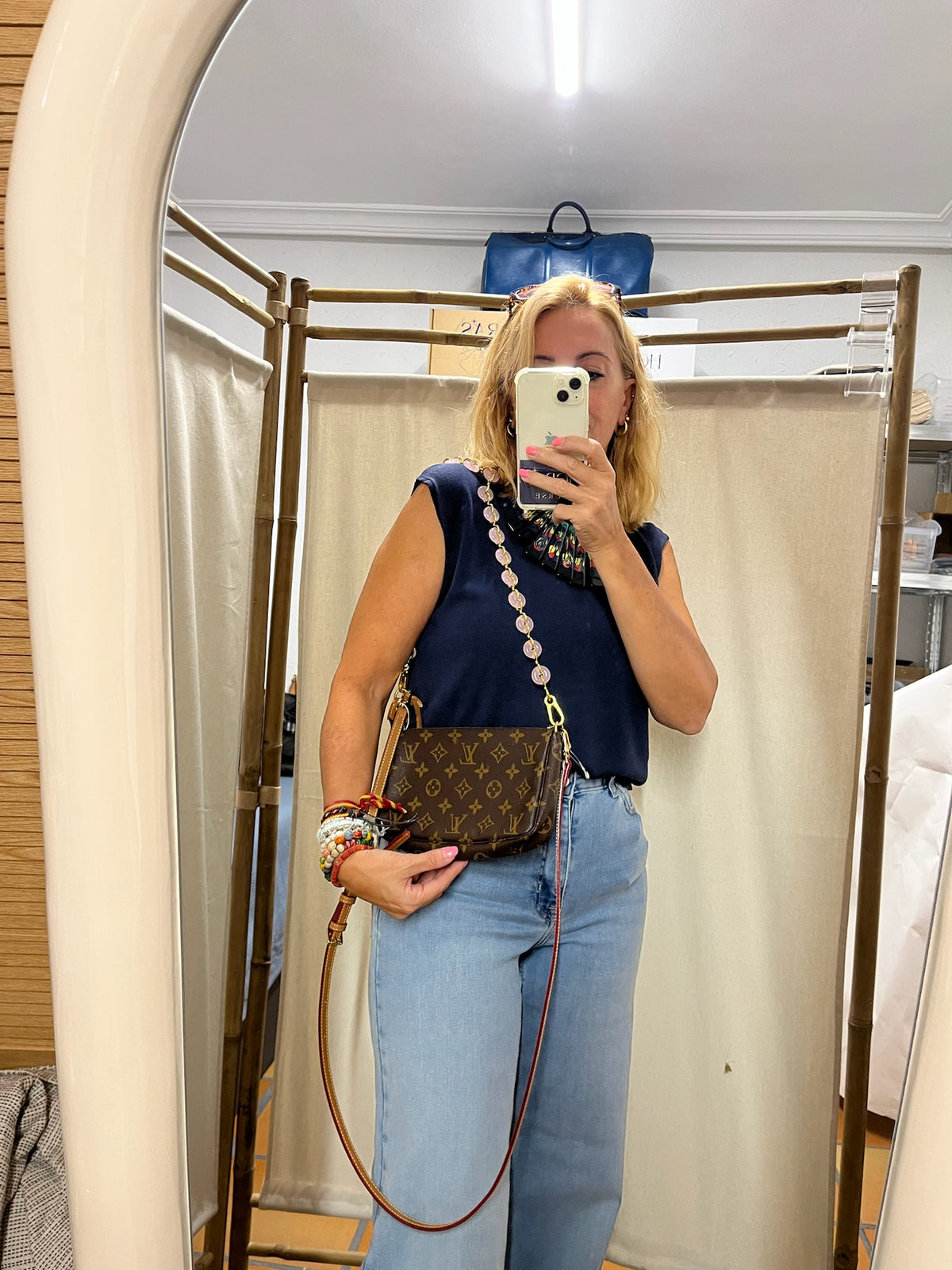 Louis Vuitton Pochette Accessoires monogram con 2 bandoleras extra AR1928