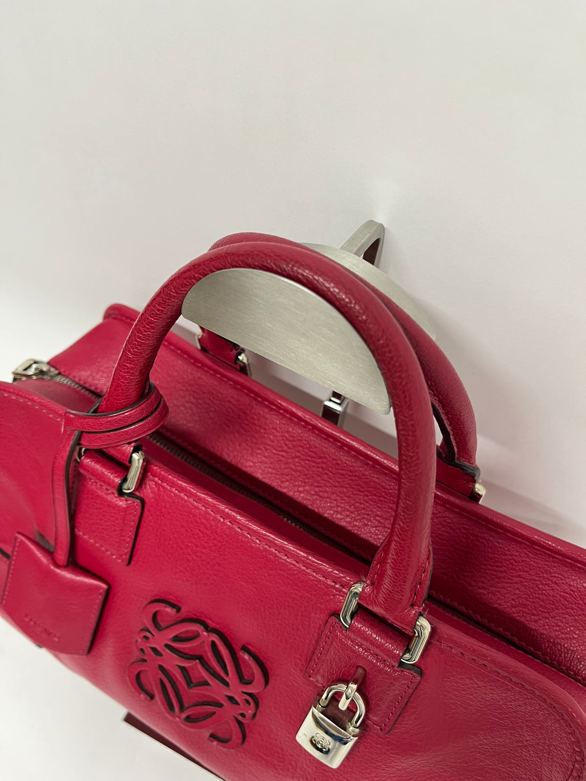 Loewe Amazona 28 Piel Roja con Candado