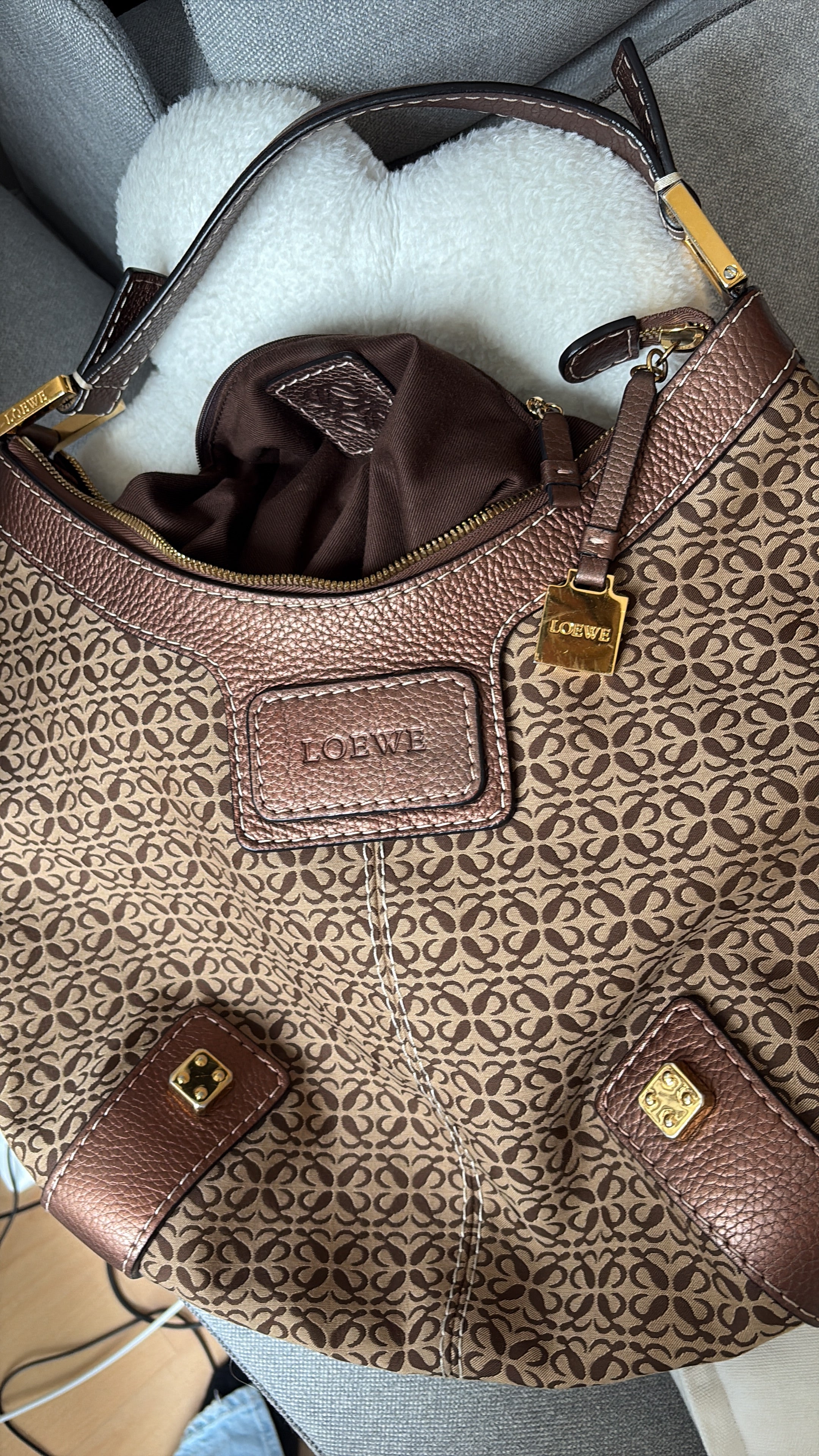 Loewe joyce vintage