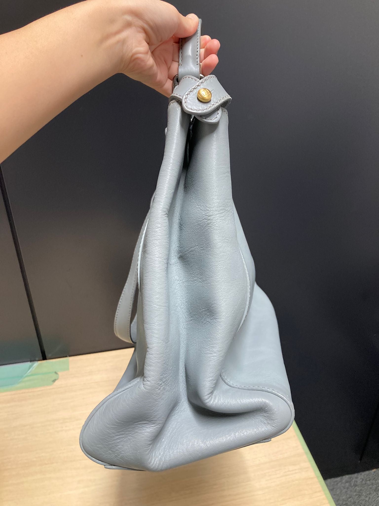 FENDI Peekaboo Large – Piel gris cielo – Doble compartimento con bandolera