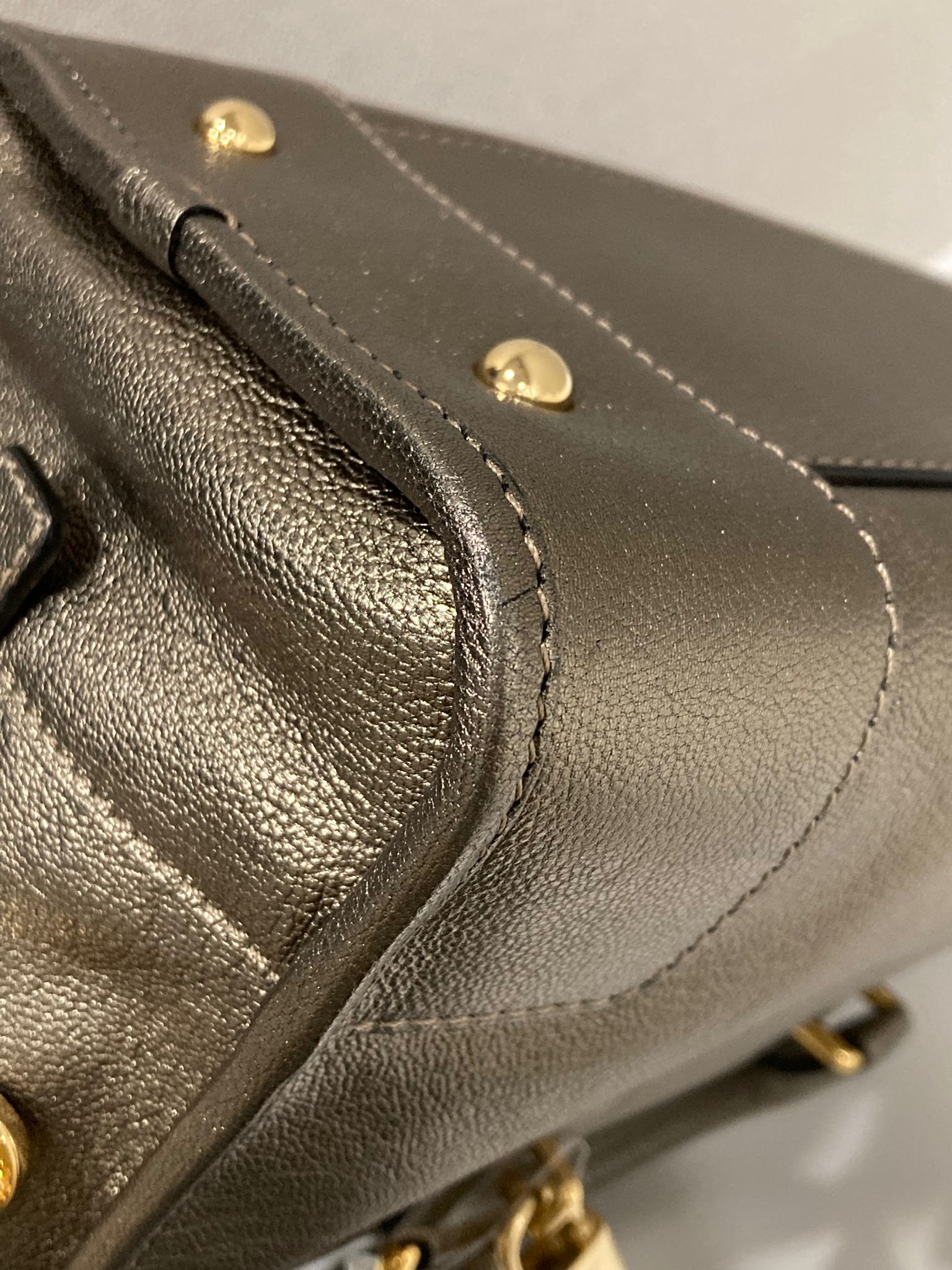 Loewe amazona 28 gris metalizado