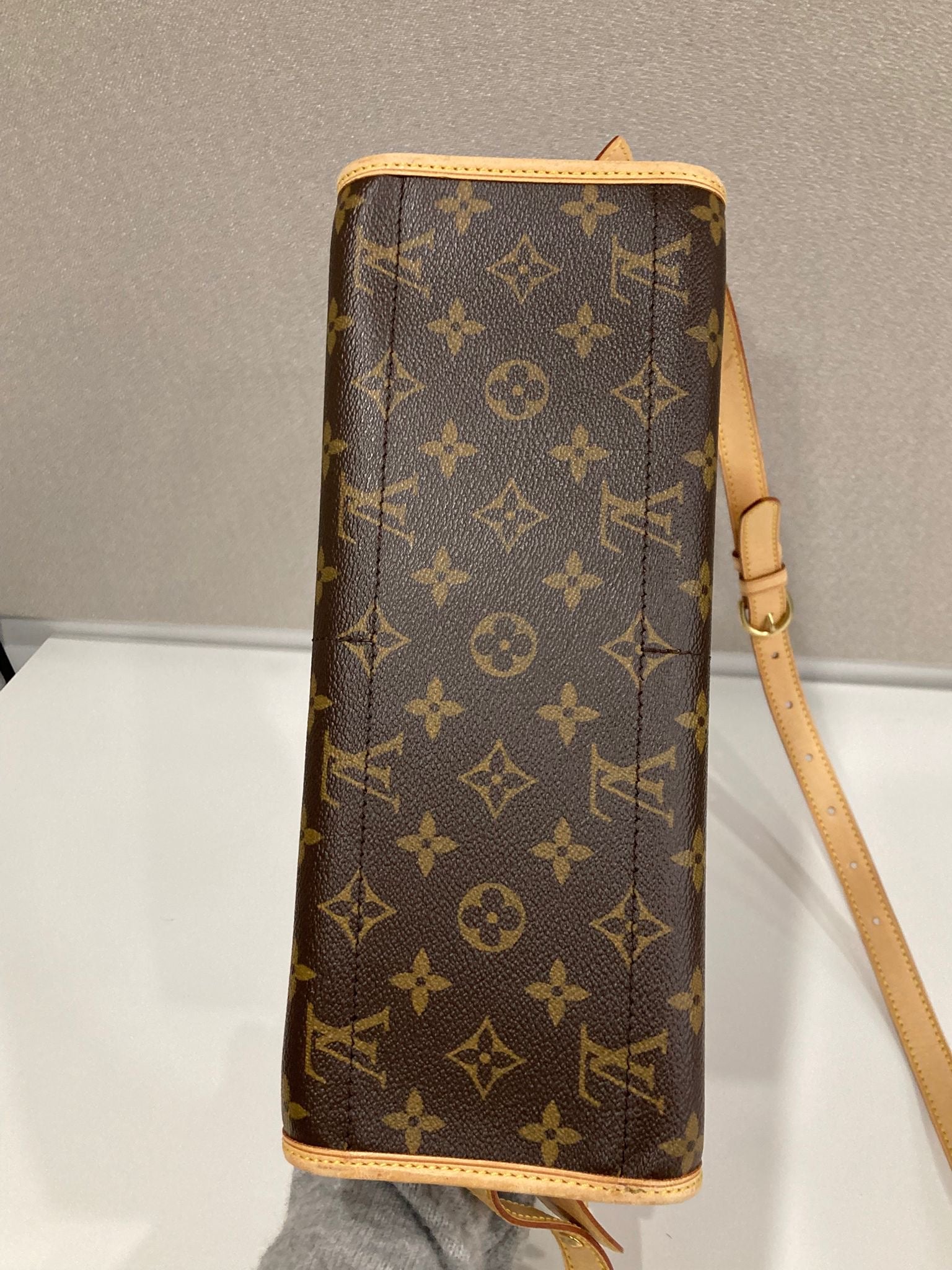 Louis Vuitton bandolera long