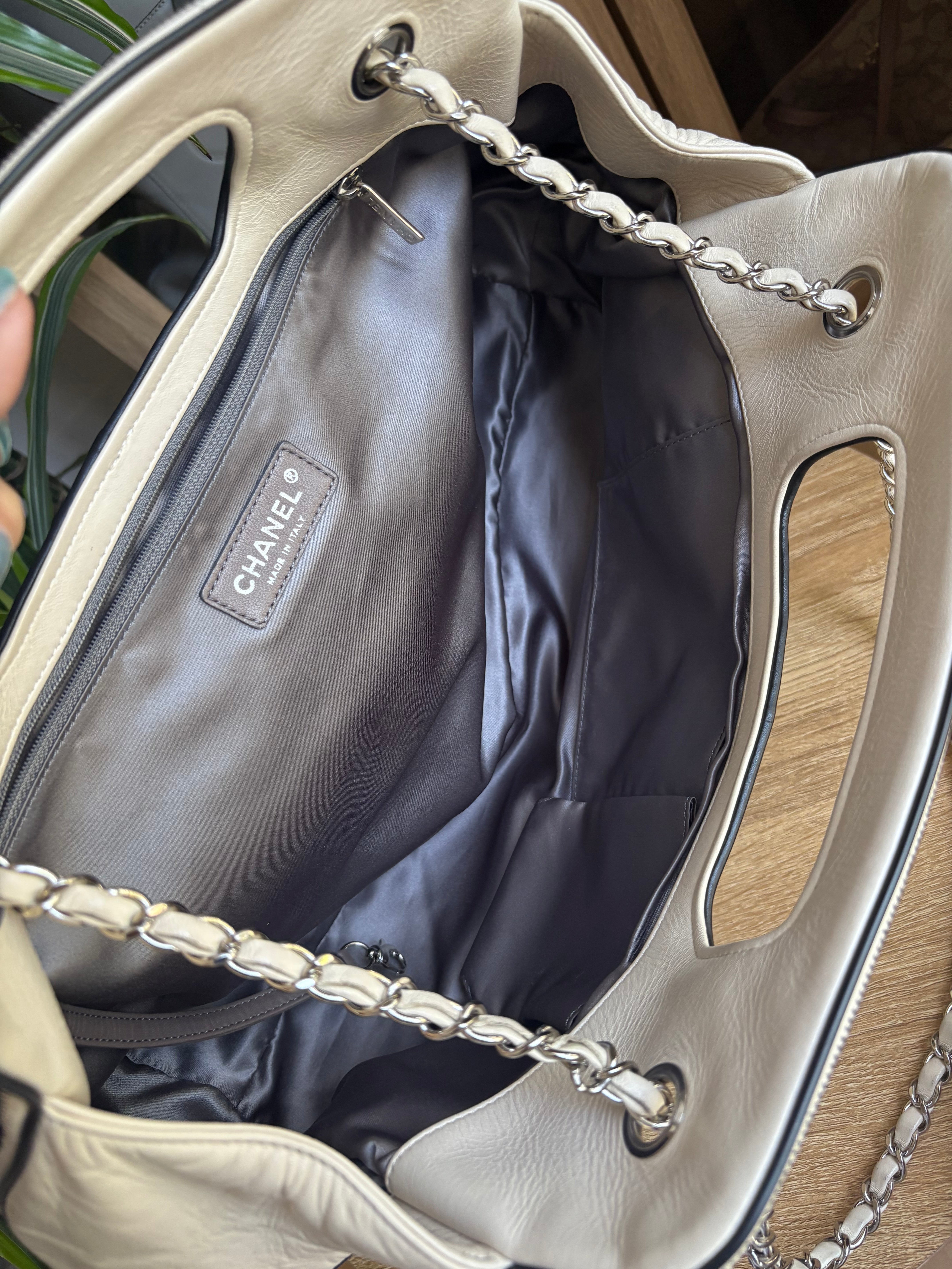 CHANEL - Reissue Accordion Flap blanco