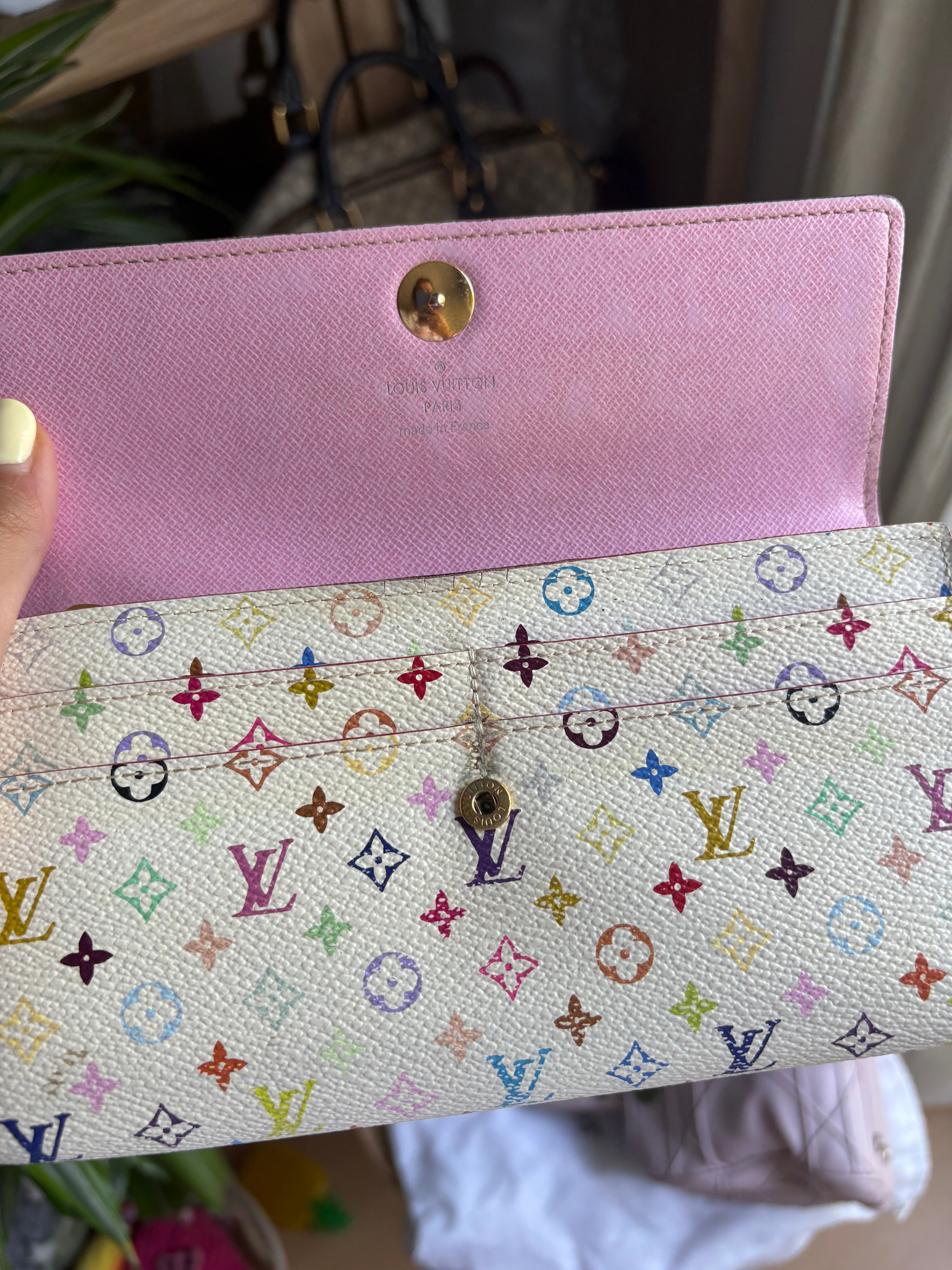 Louis Vuitton Portefeuille Sarah Murakami – Cartera Larga Monogram Multicolor Rosa