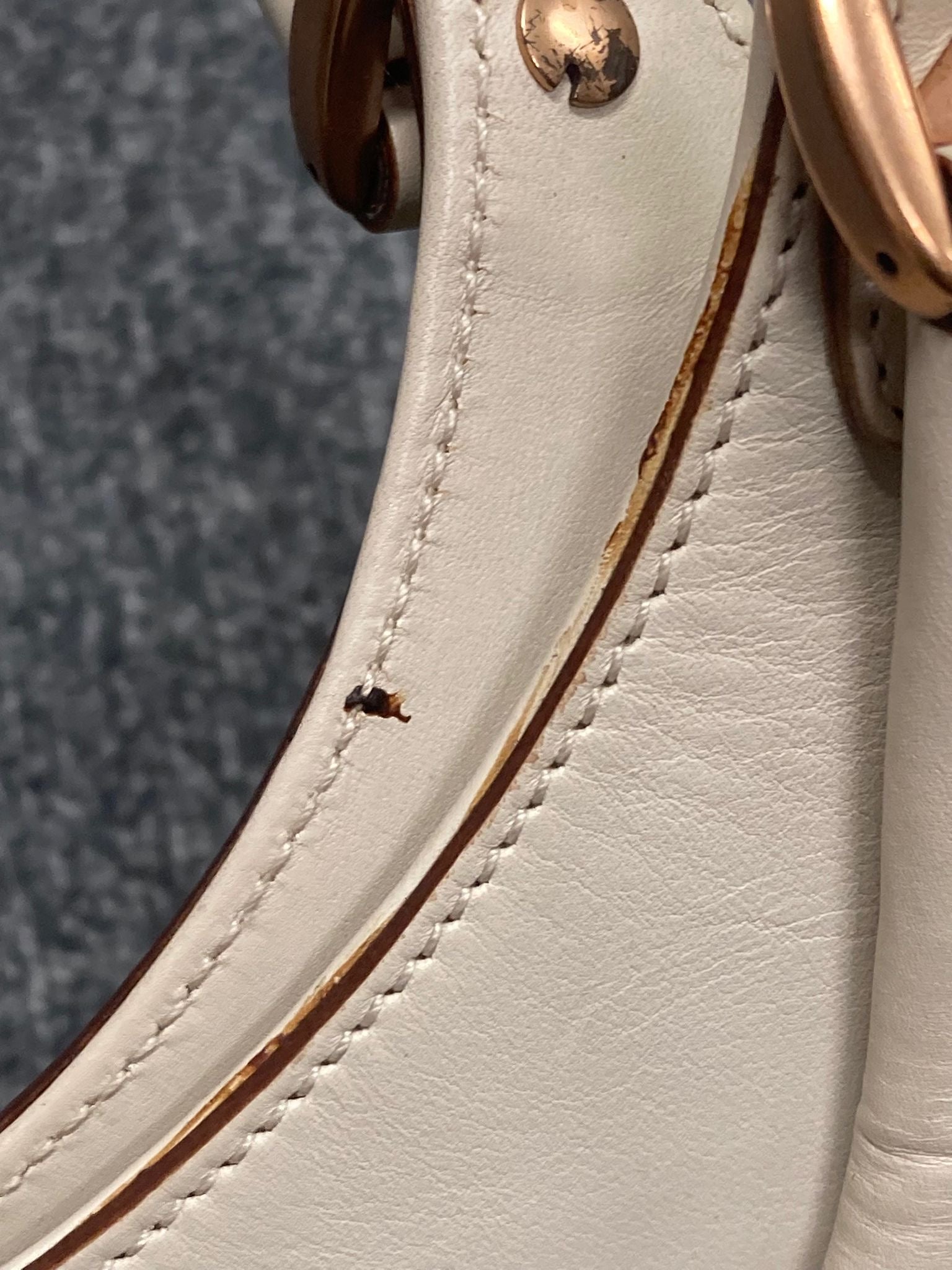 Gucci New Jackie Handbag en canvas beige y piel marfil
