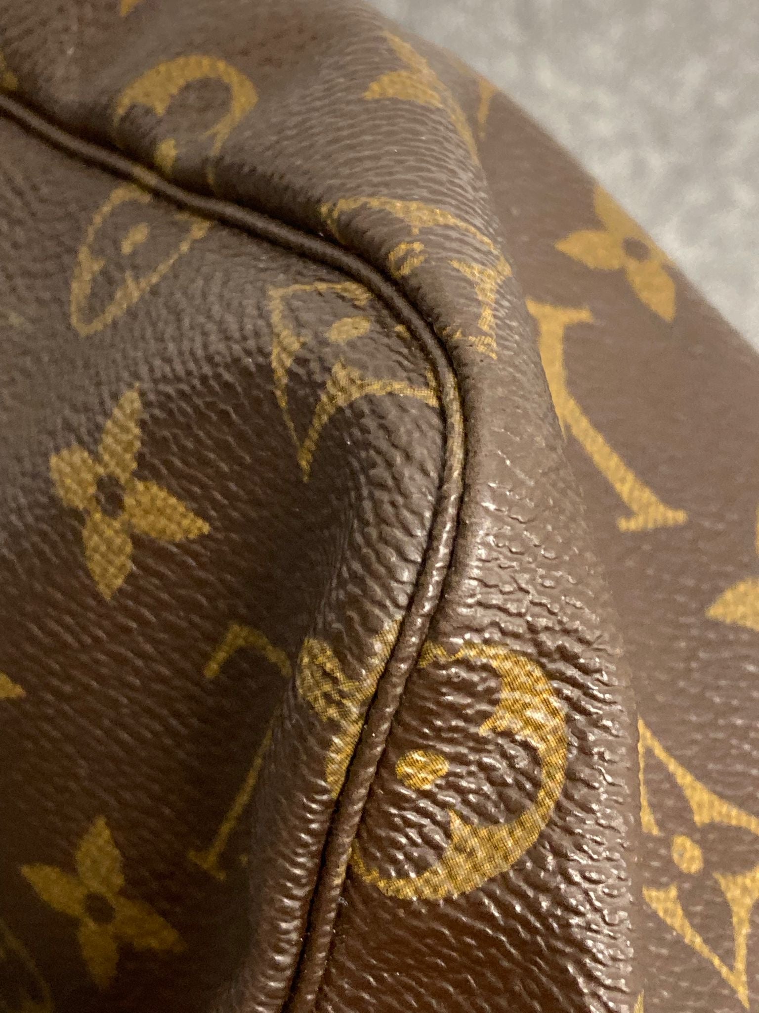 Louis Vuitton Trousse Toilette 28 Monogram