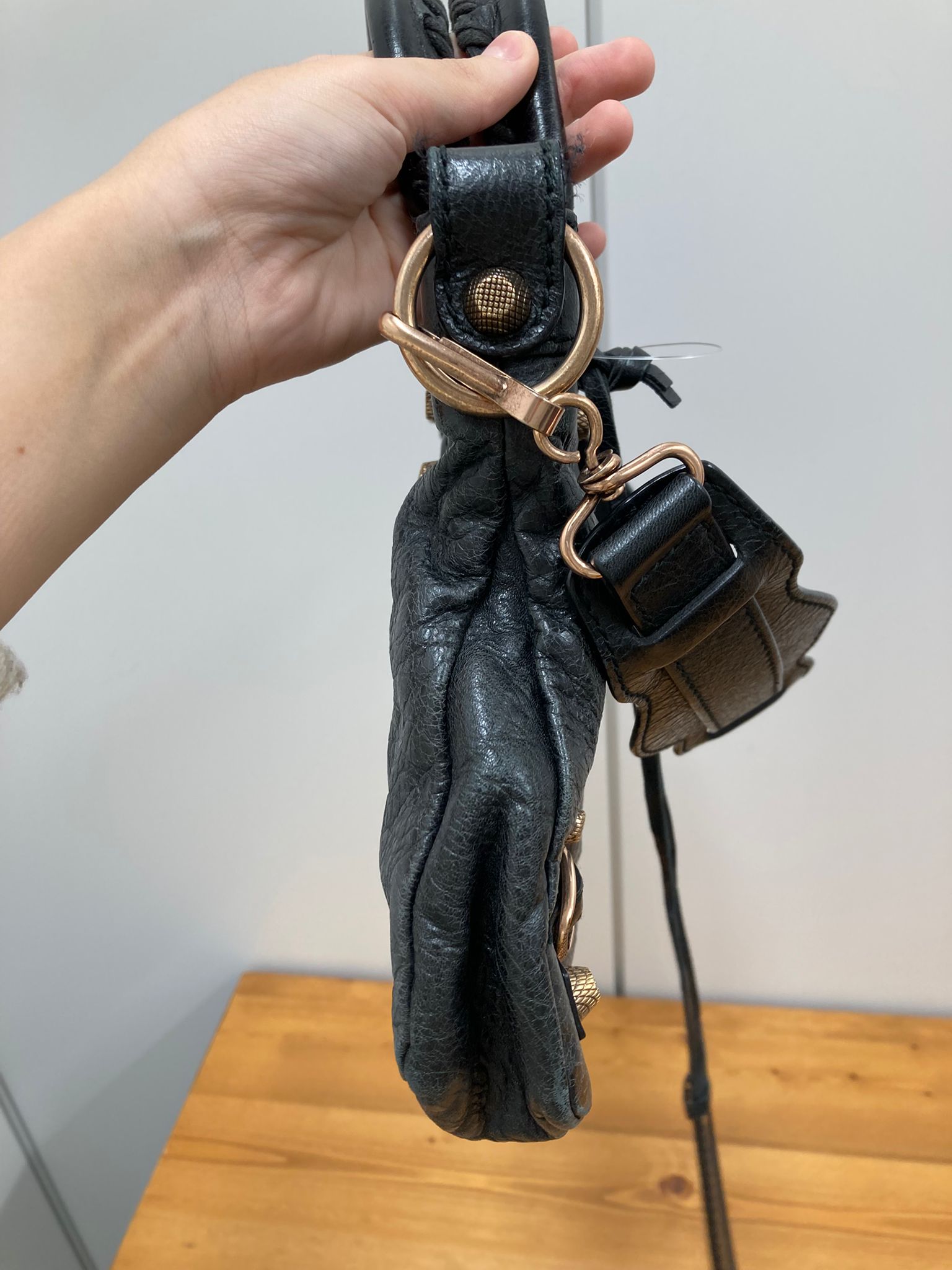 Balenciaga City First Classic Black – Cuero Aged