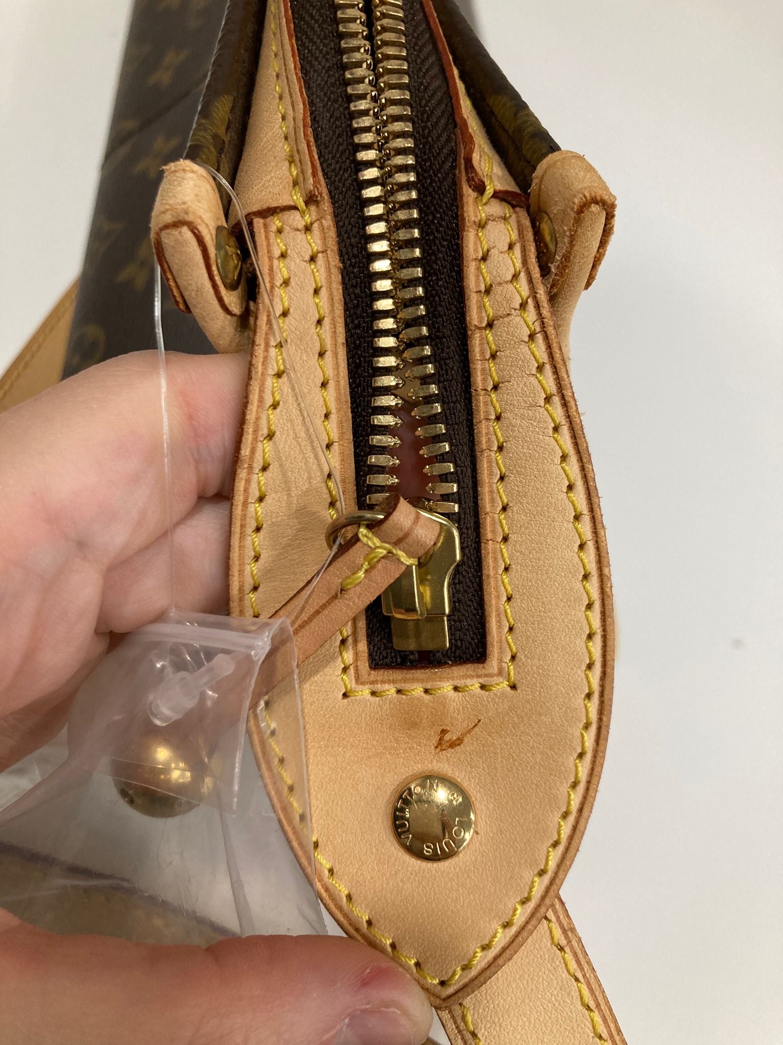 Louis Vuitton bandolera long