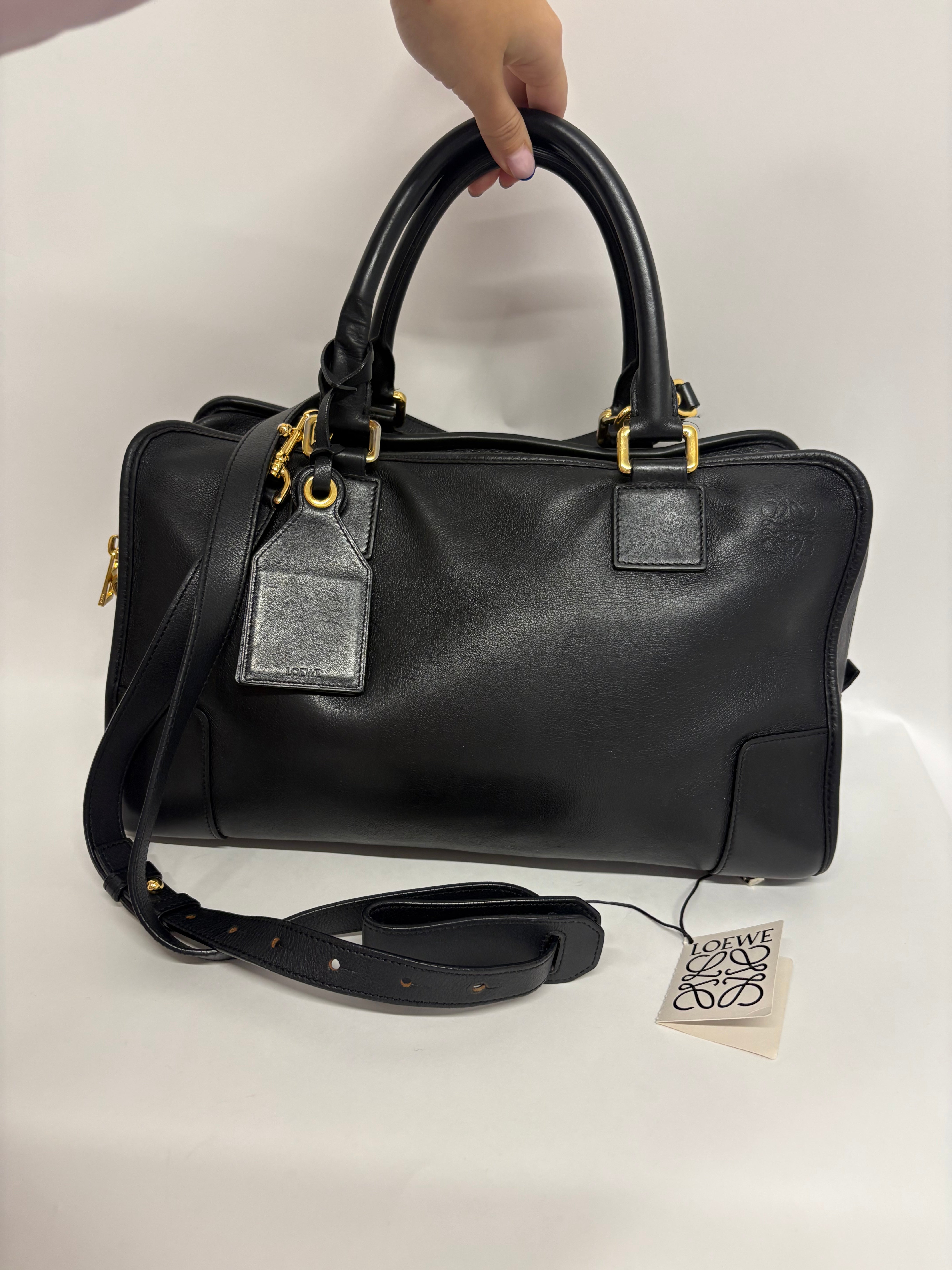 Loewe amazona 35 bandolera piel becerro negra