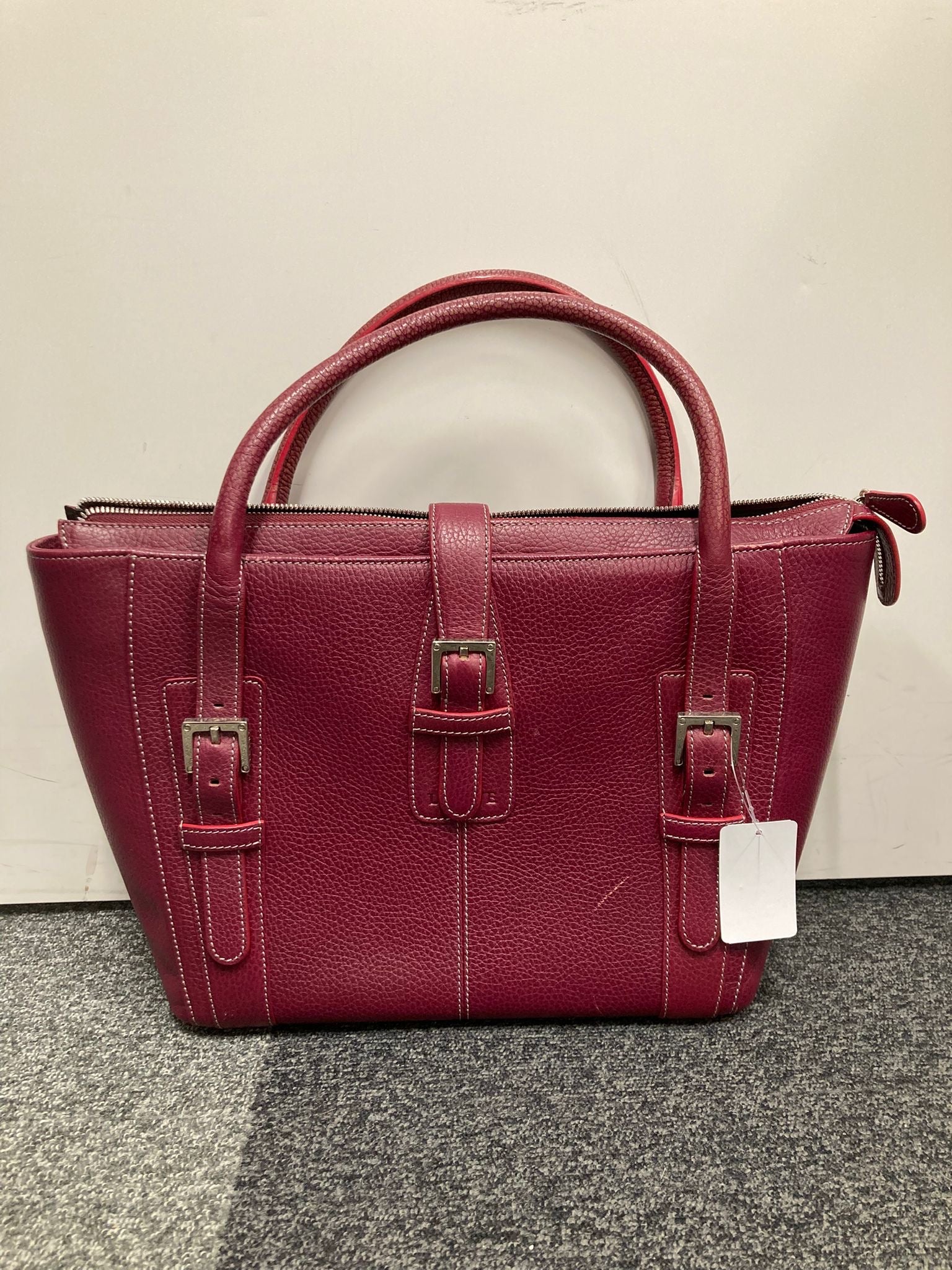 Loewe Logo Tote en piel burdeos
