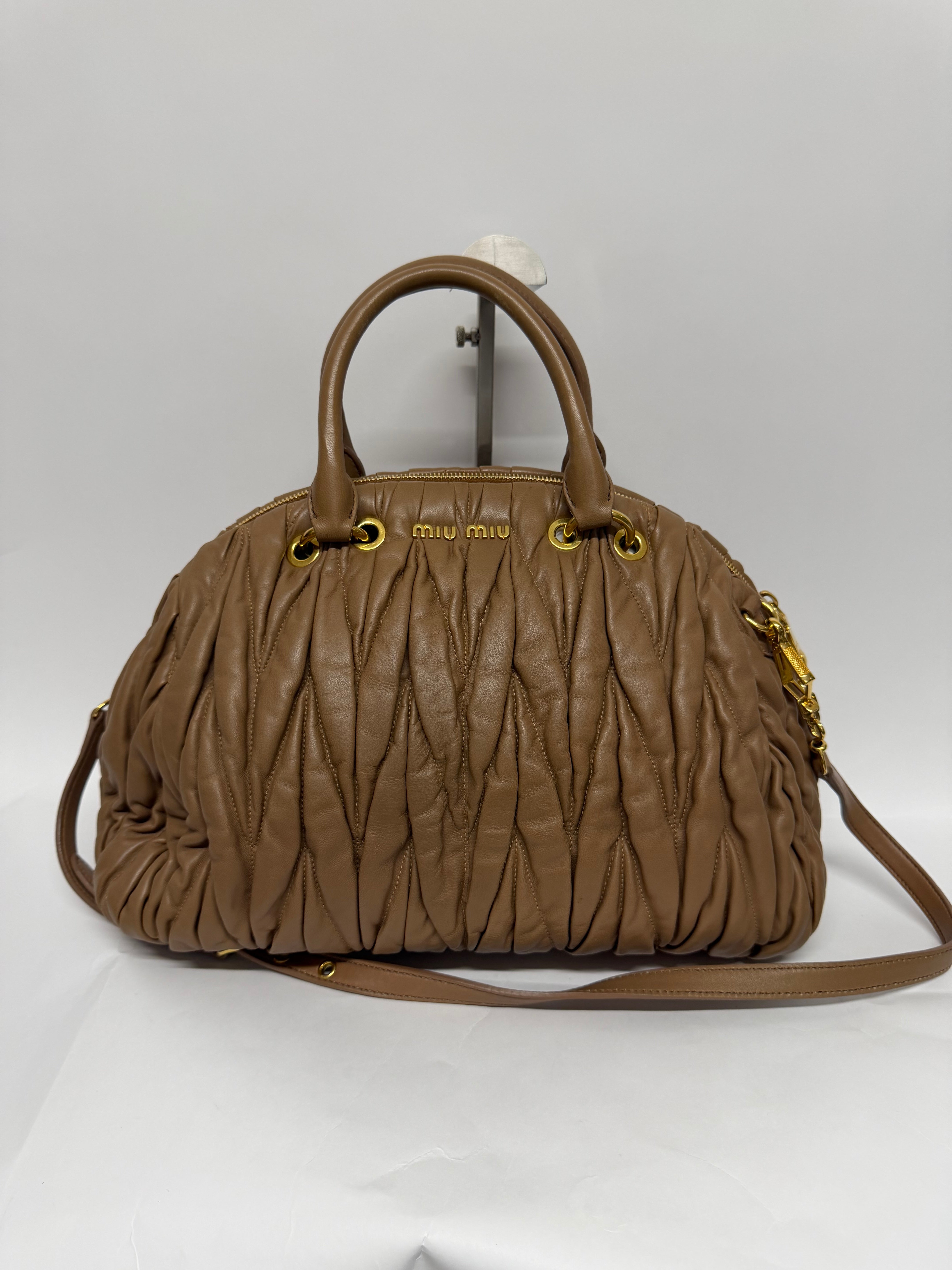 Miu Miu Matelasse 2way Shoulder Bag Marrón