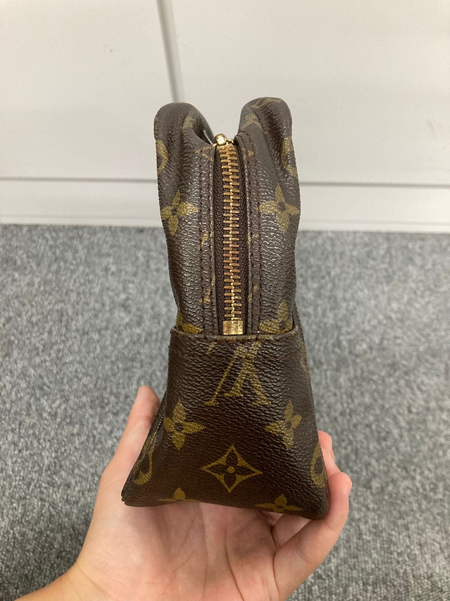 Louis Vuitton Trousse Toilette 28 Monogram