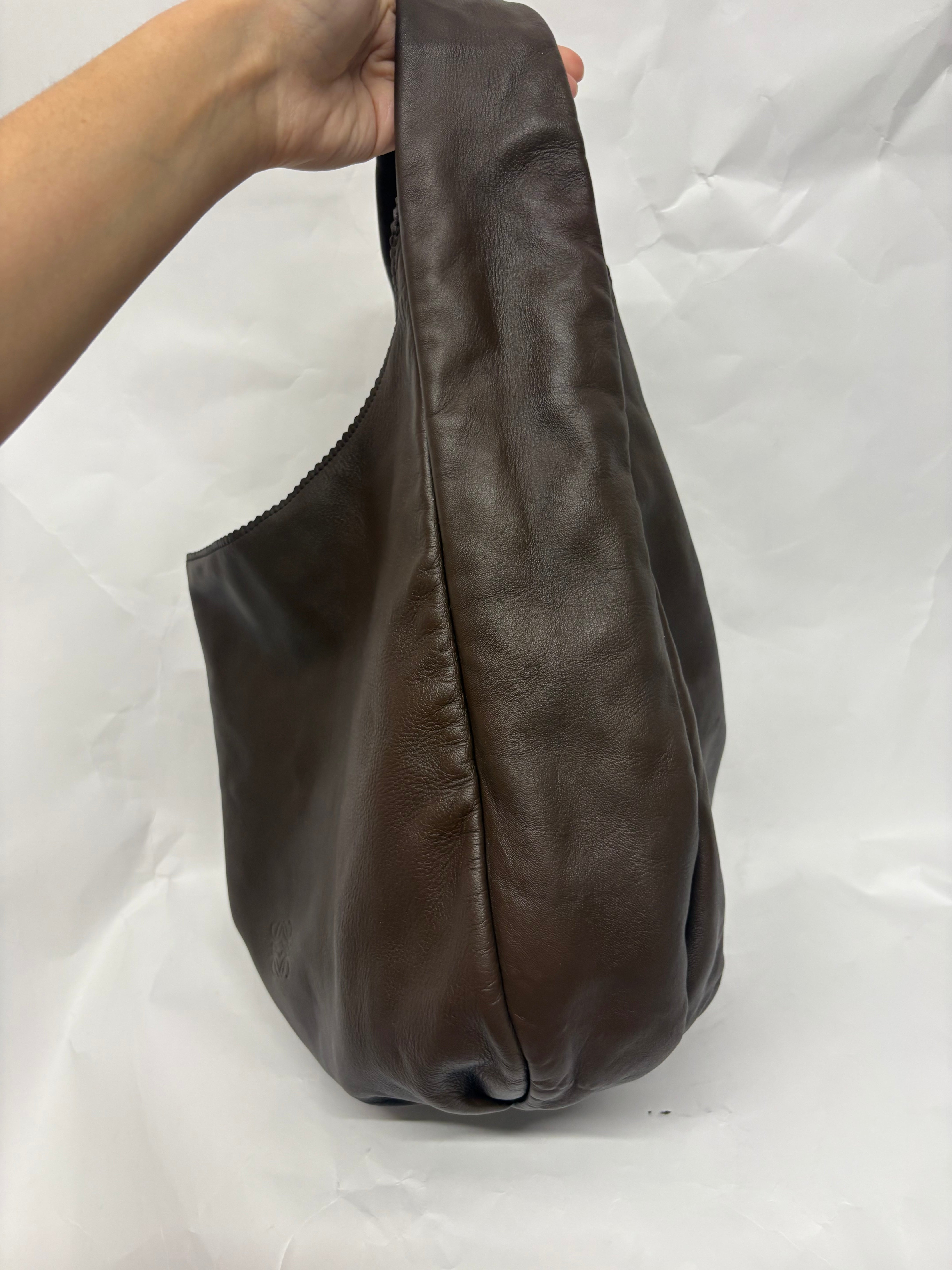 Loewe hobo vintage marron con cartera incluida