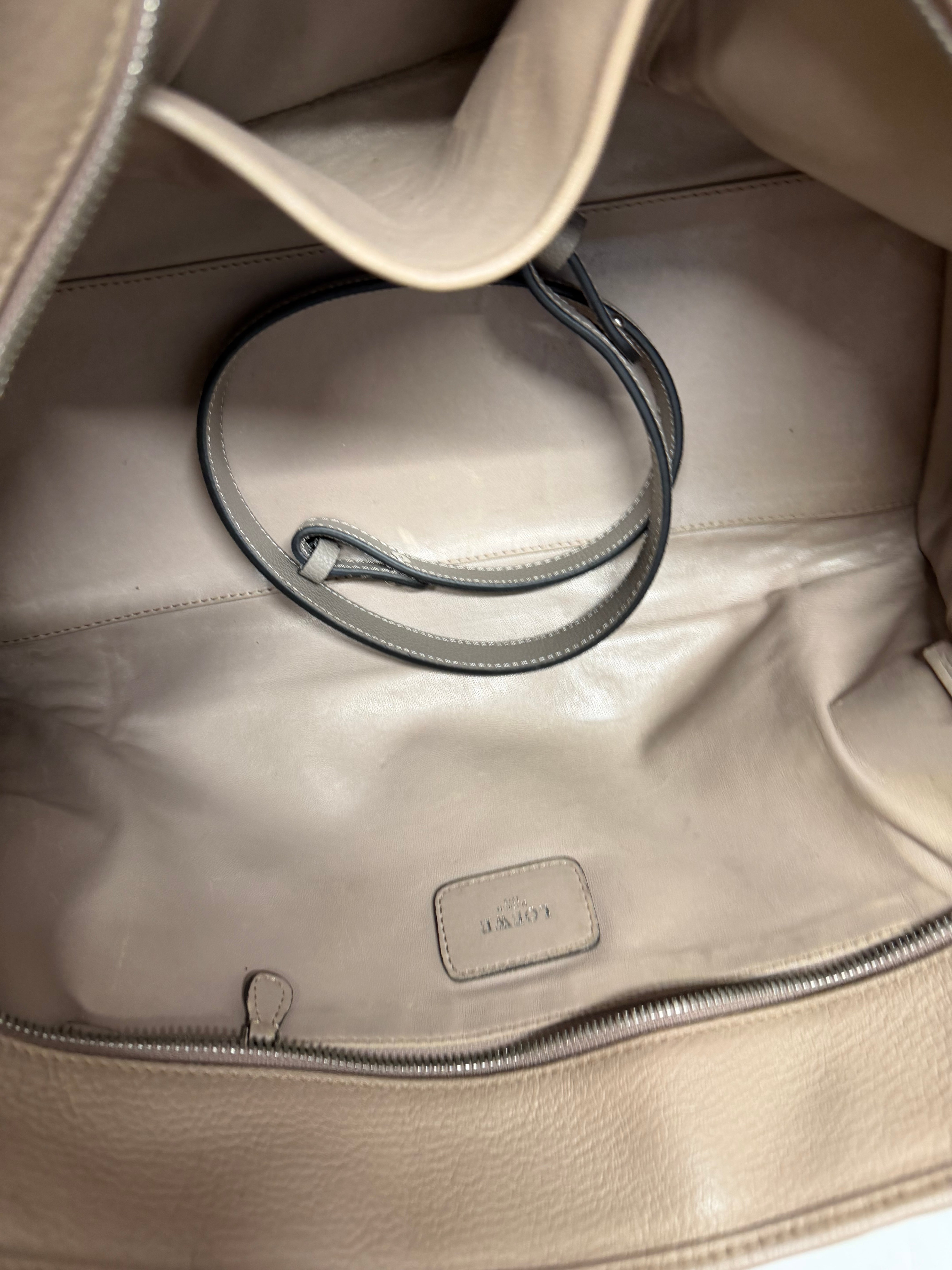 Loewe Amazona 36 | Piel Granulada Greige