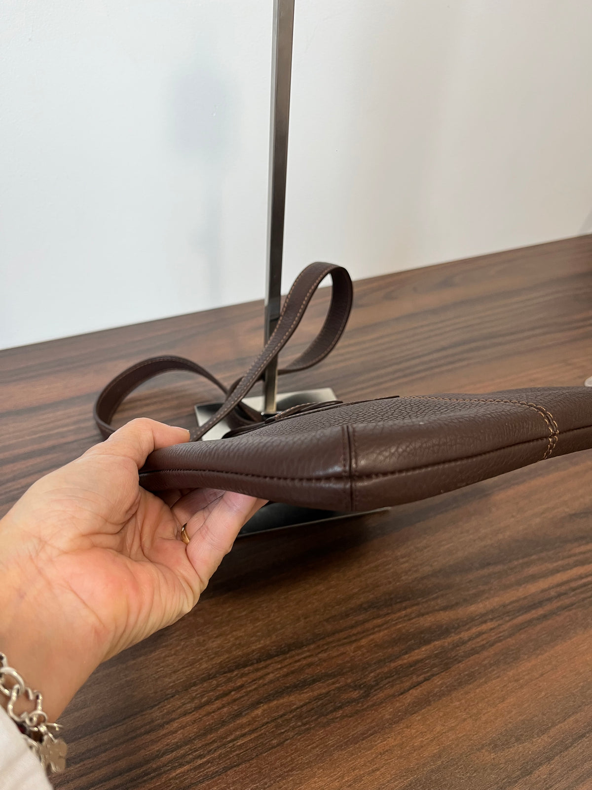 Loewe Senda Bandolera Piel Marrón Burdeos con Hebilla