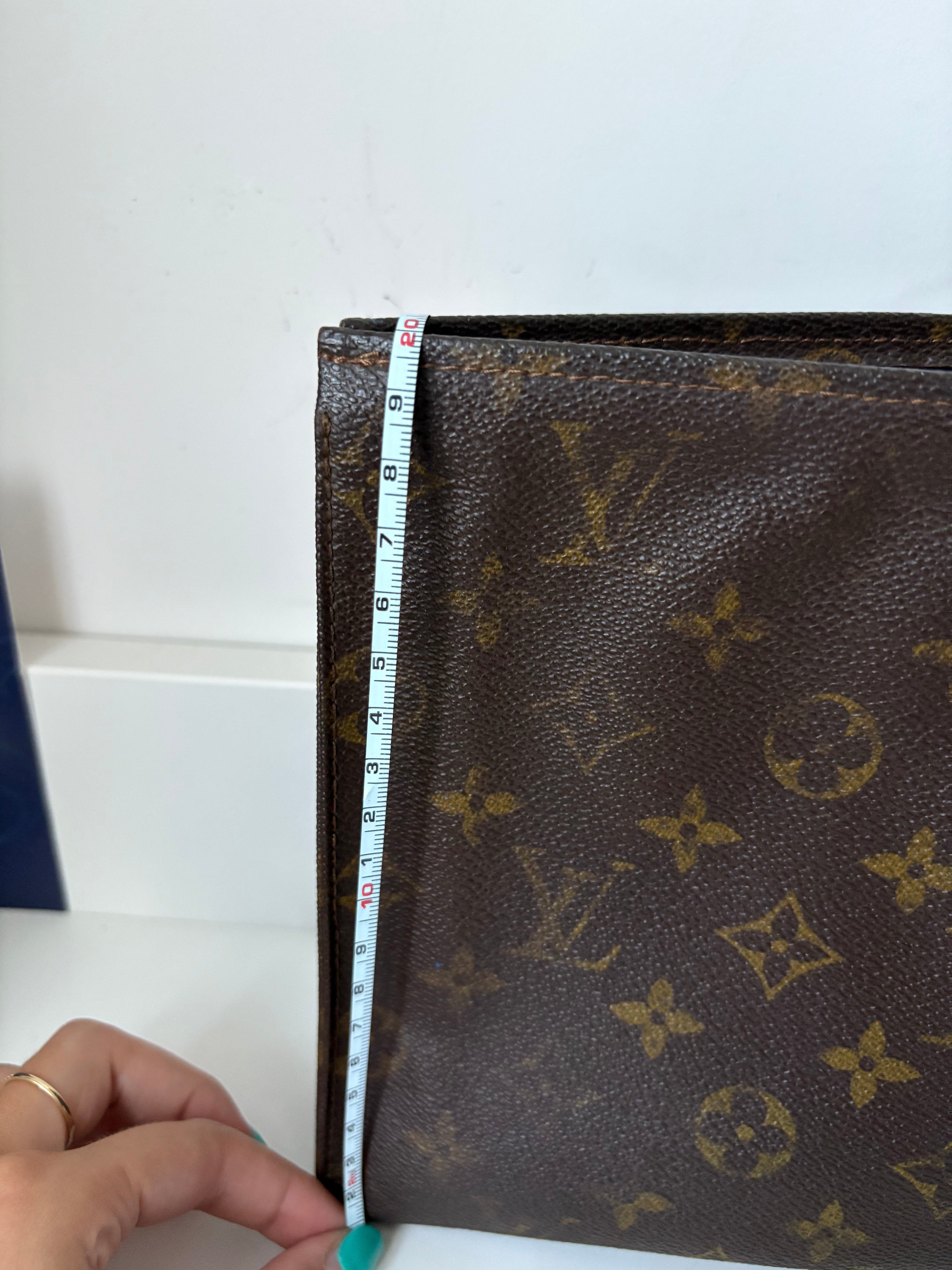 Louis Vuitton Pochette Toilette 26 Monogram – neceser vintage de colección