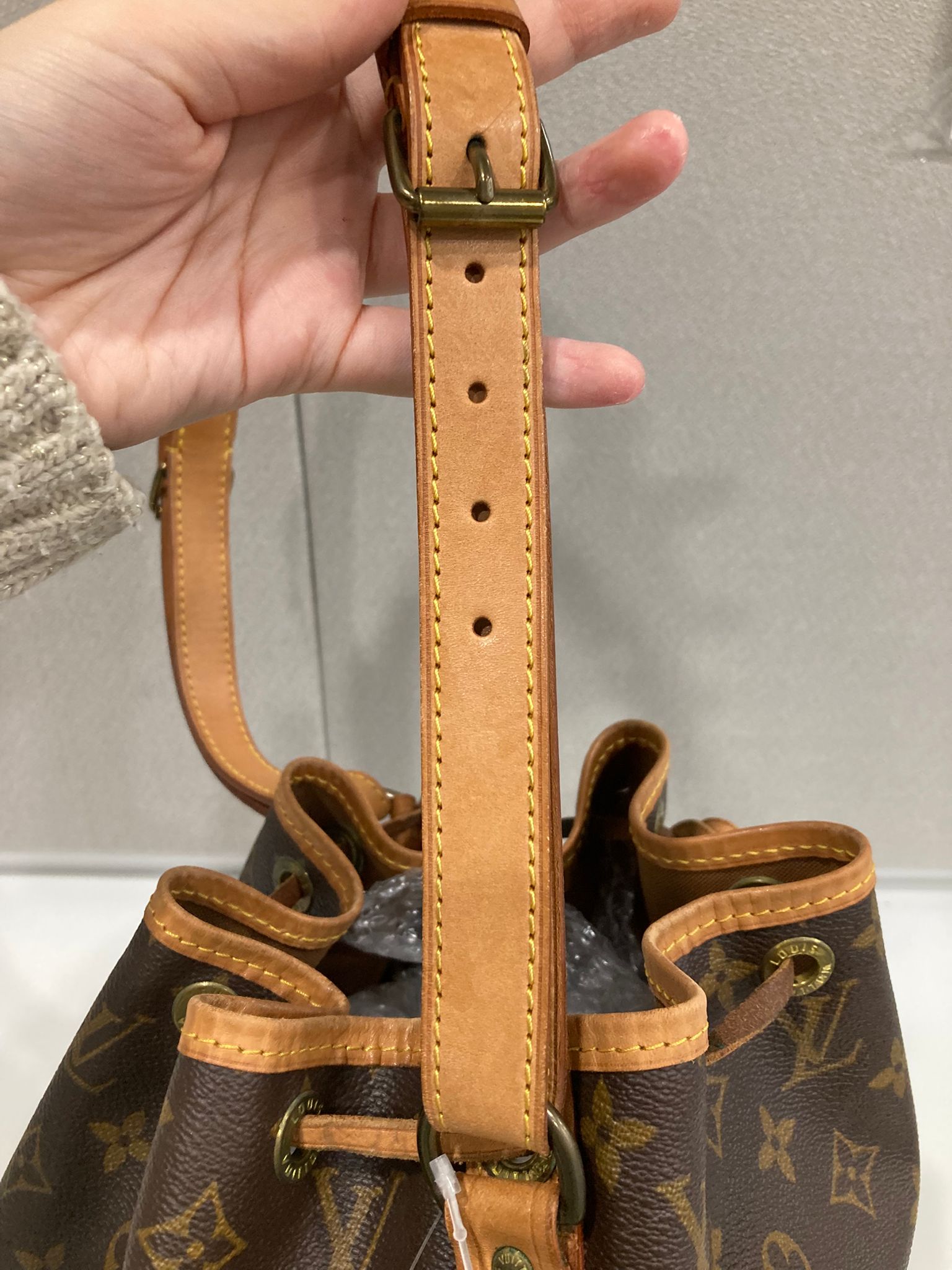 Louis vuitton petit noe monogram canvas