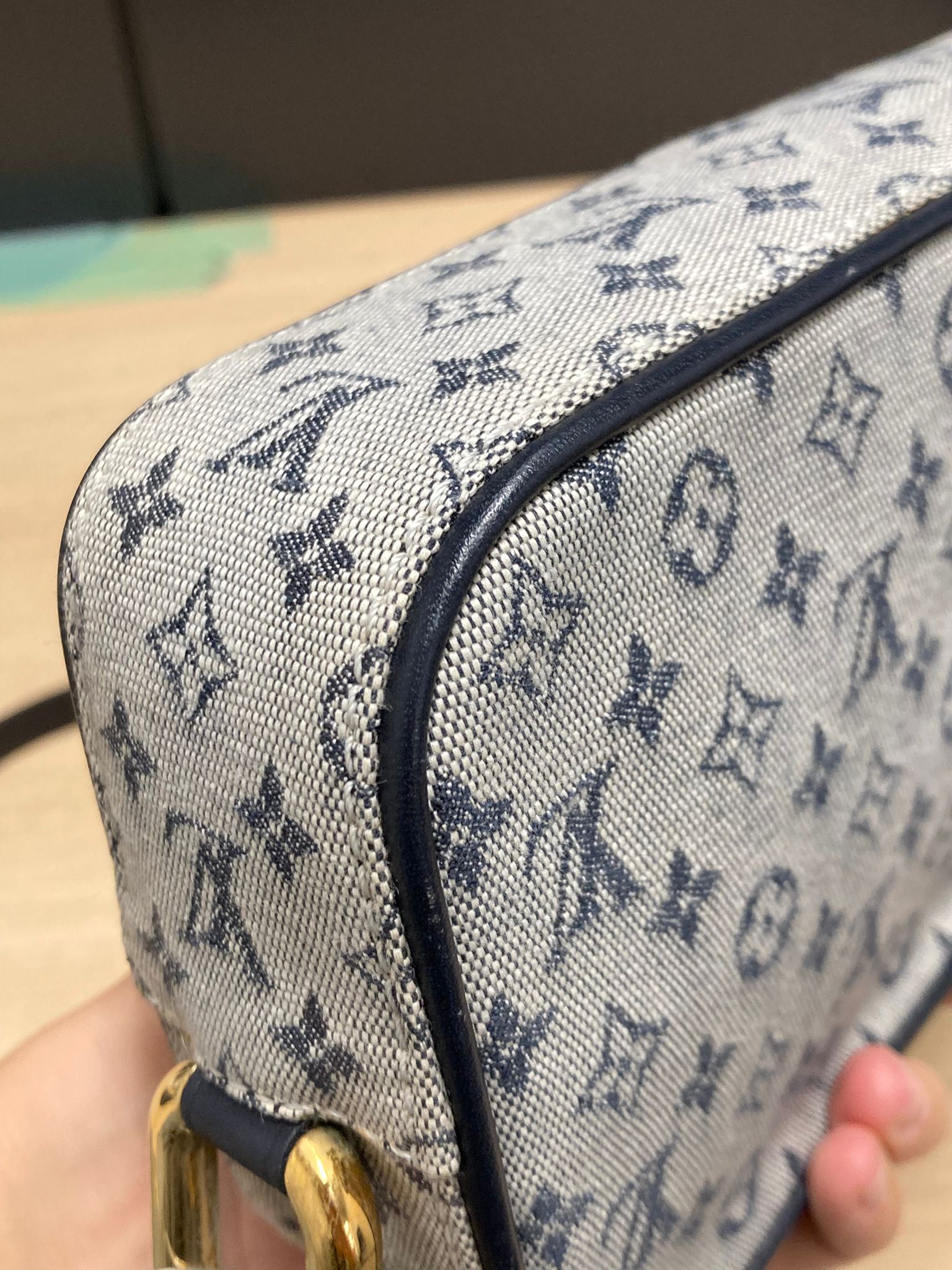 Louis Vuitton Trocadero MM bandolera azul