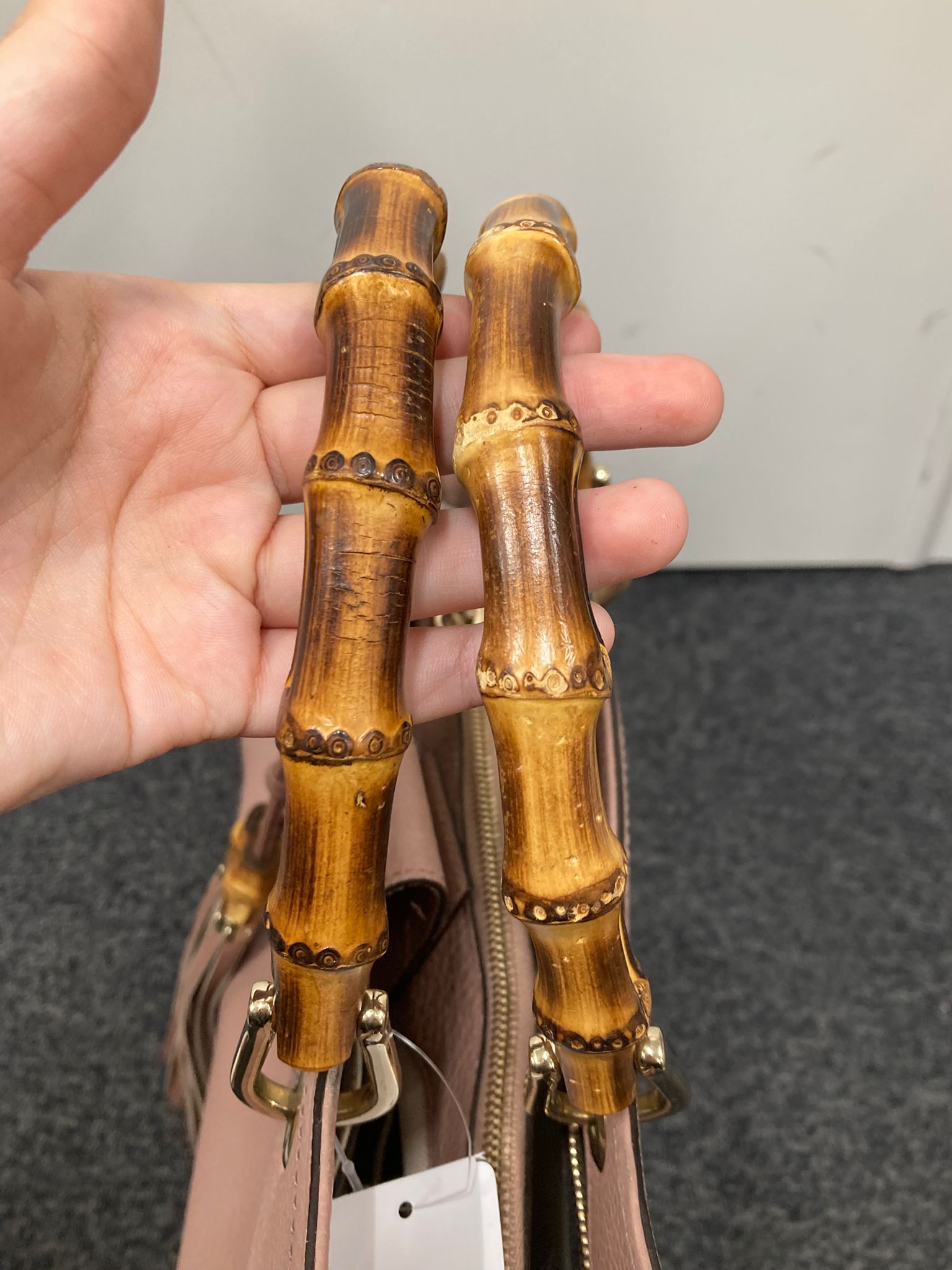 Gucci Bamboo 2Way Bag en piel rosa empolvado y bandolera