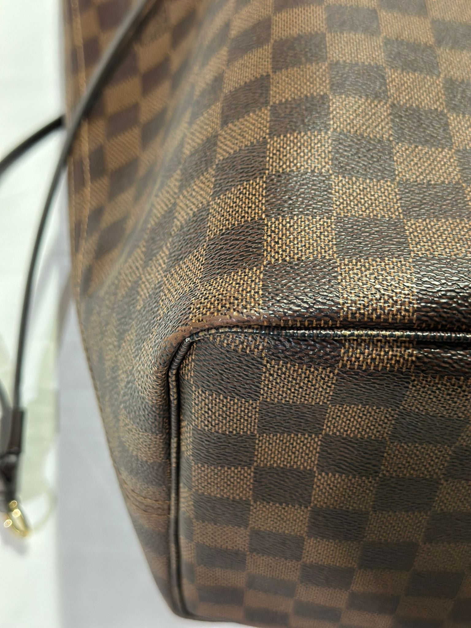El Louis Vuitton Neverfull GM Damier Ebene