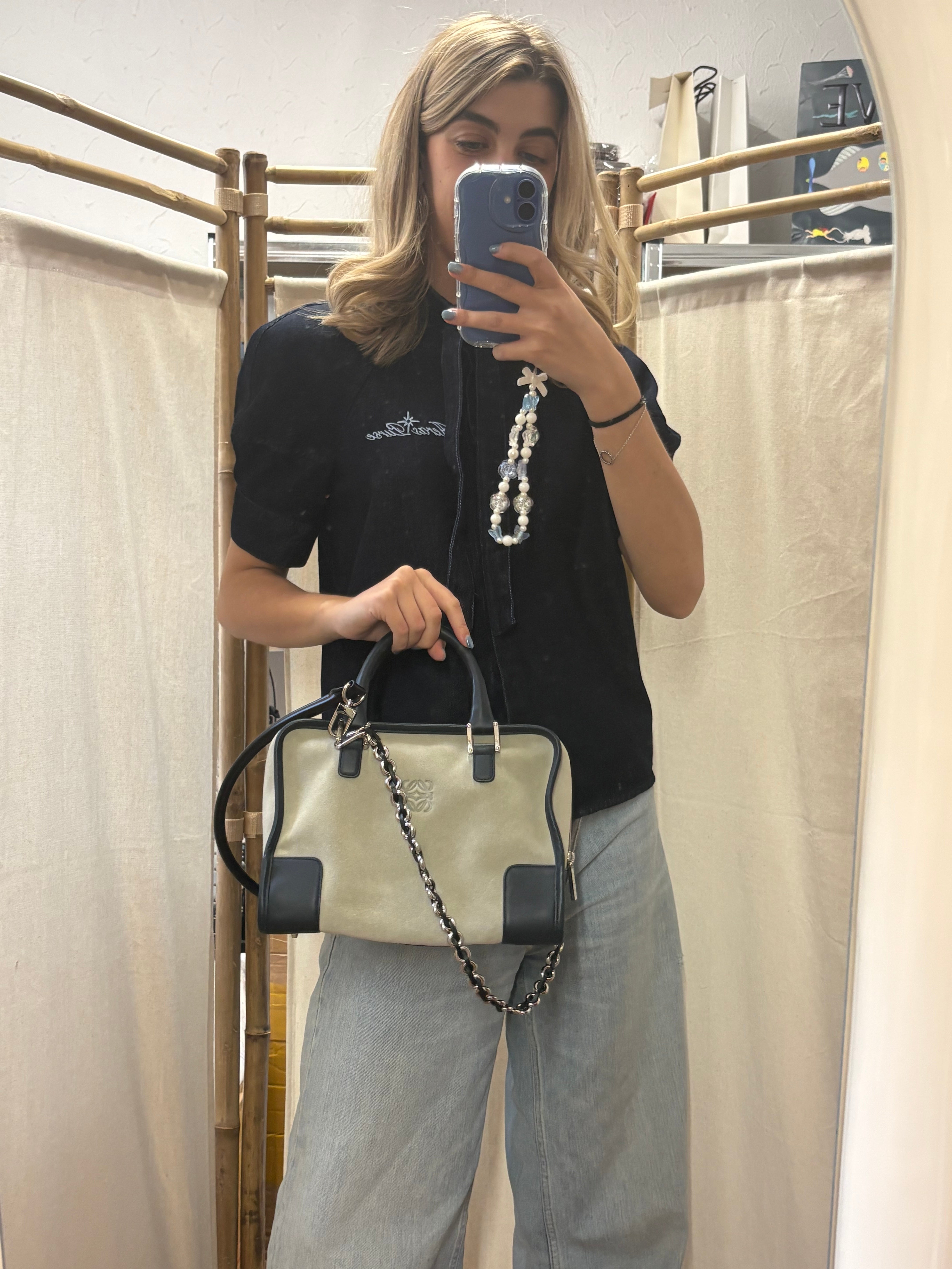 Loewe Amazona 27 Ante y Piel Verde Claro 2 bandoleras