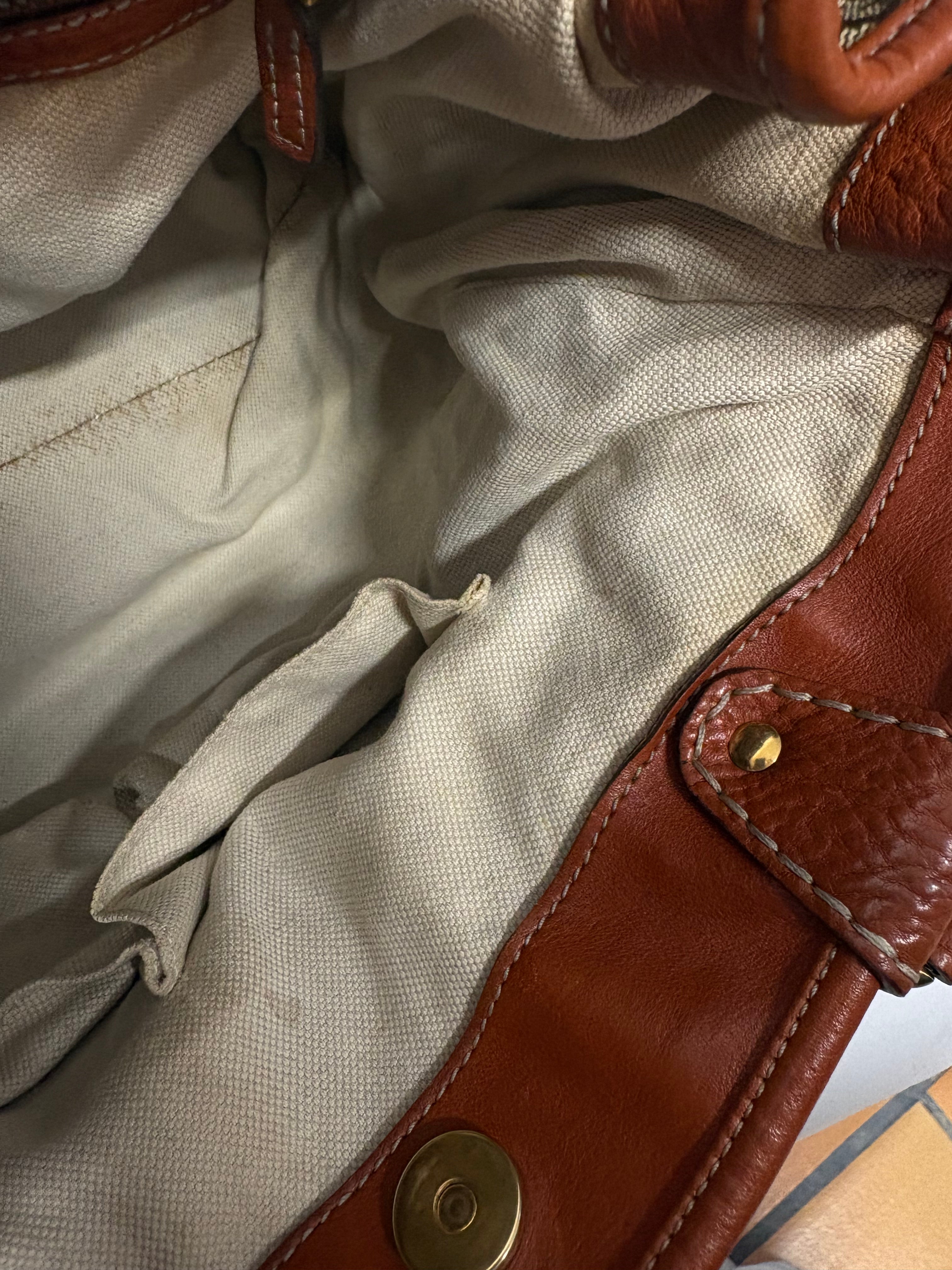 Gucci GG Marmont Tote Small en lona GG Supreme y piel marrón